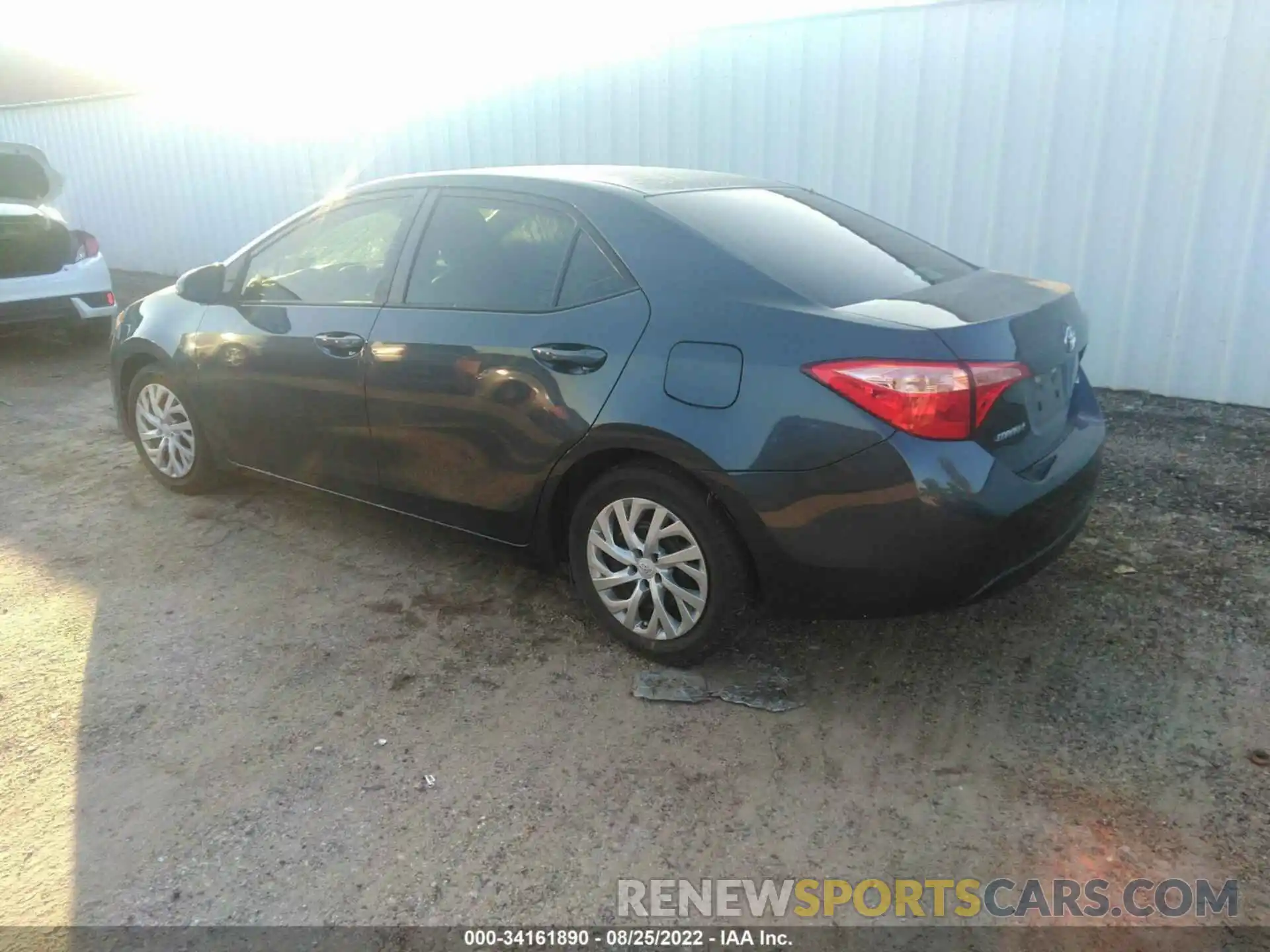 3 Photograph of a damaged car 5YFBURHE4KP891372 TOYOTA COROLLA 2019