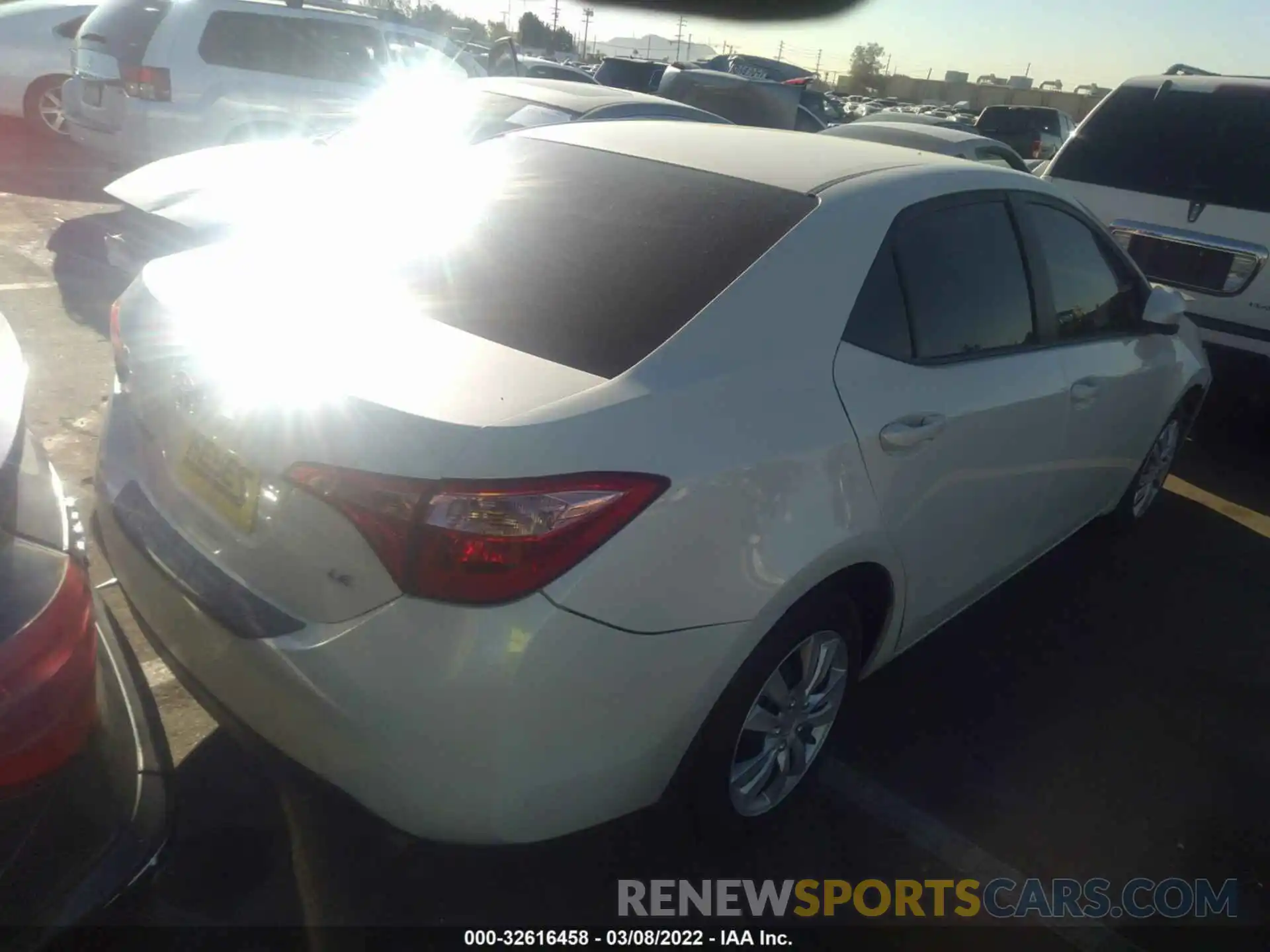 4 Photograph of a damaged car 5YFBURHE4KP891534 TOYOTA COROLLA 2019