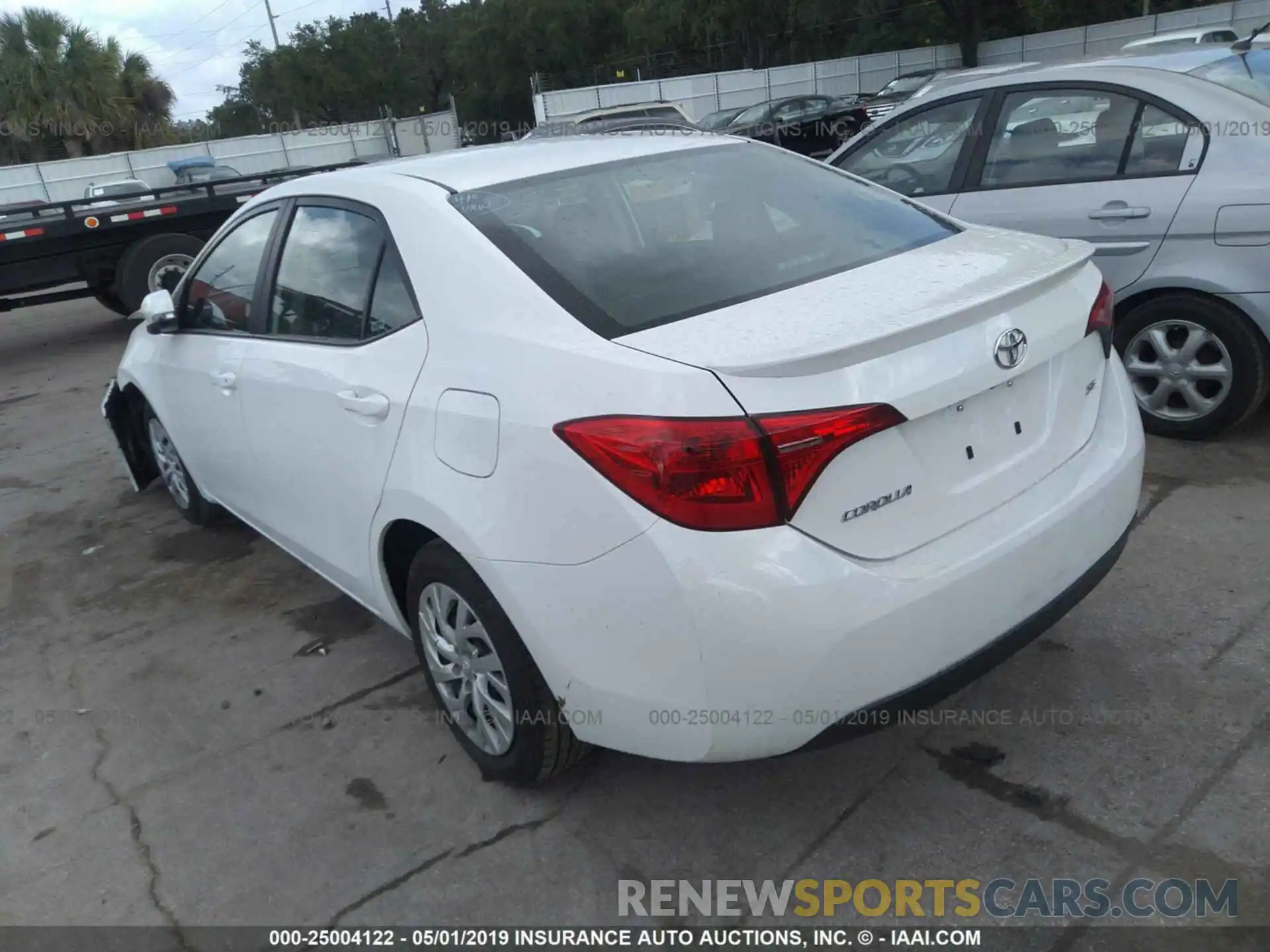 3 Photograph of a damaged car 5YFBURHE4KP892179 TOYOTA COROLLA 2019