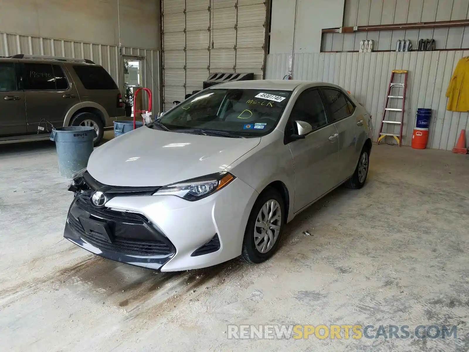 2 Photograph of a damaged car 5YFBURHE4KP892246 TOYOTA COROLLA 2019