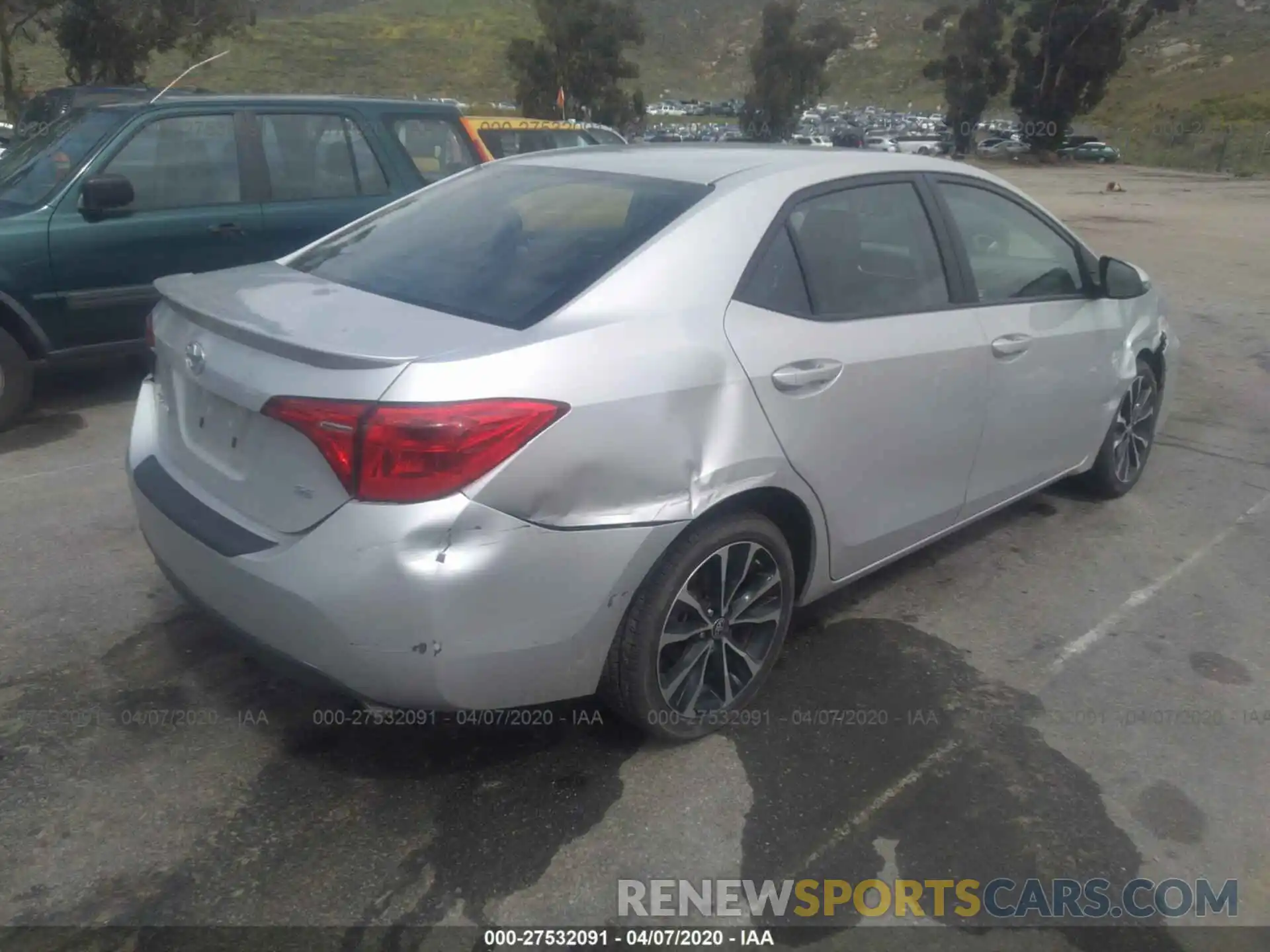 4 Photograph of a damaged car 5YFBURHE4KP893106 TOYOTA COROLLA 2019