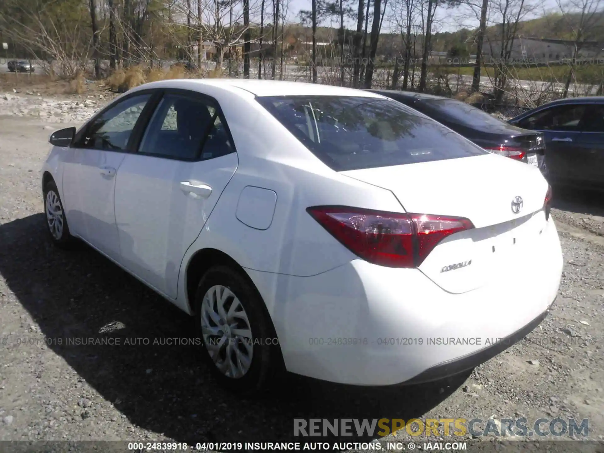 3 Photograph of a damaged car 5YFBURHE4KP894191 TOYOTA COROLLA 2019