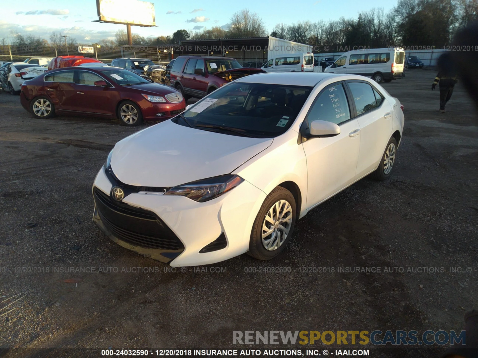 2 Photograph of a damaged car 5YFBURHE4KP895583 Toyota Corolla 2019