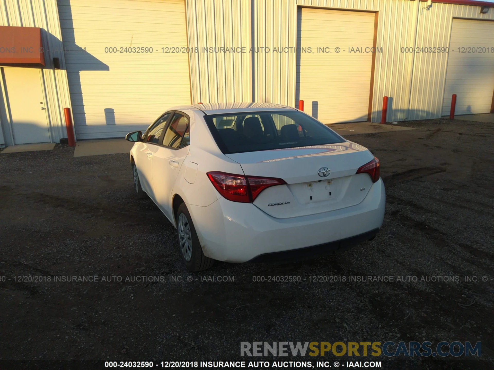 3 Photograph of a damaged car 5YFBURHE4KP895583 Toyota Corolla 2019