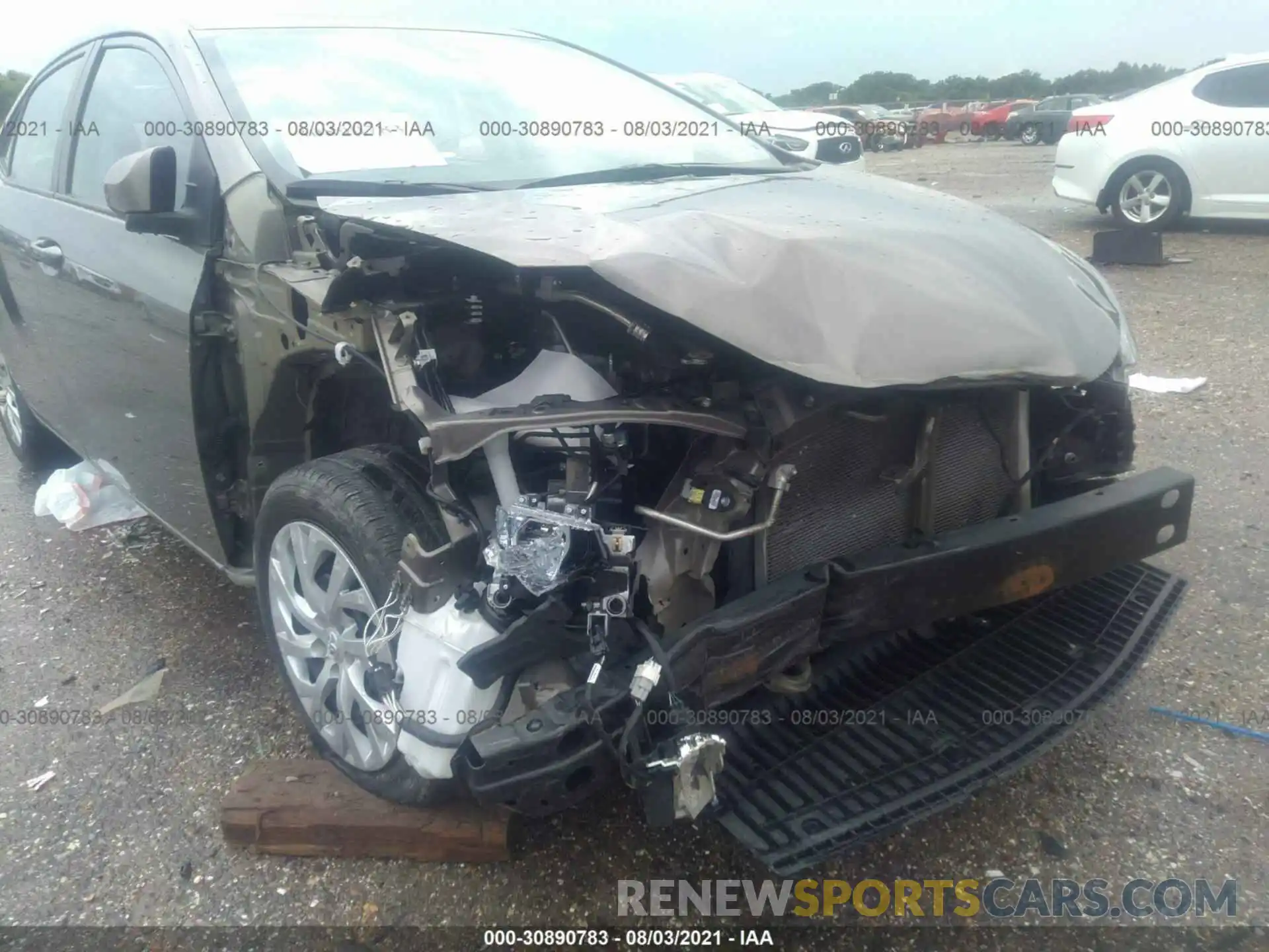 6 Photograph of a damaged car 5YFBURHE4KP895910 TOYOTA COROLLA 2019