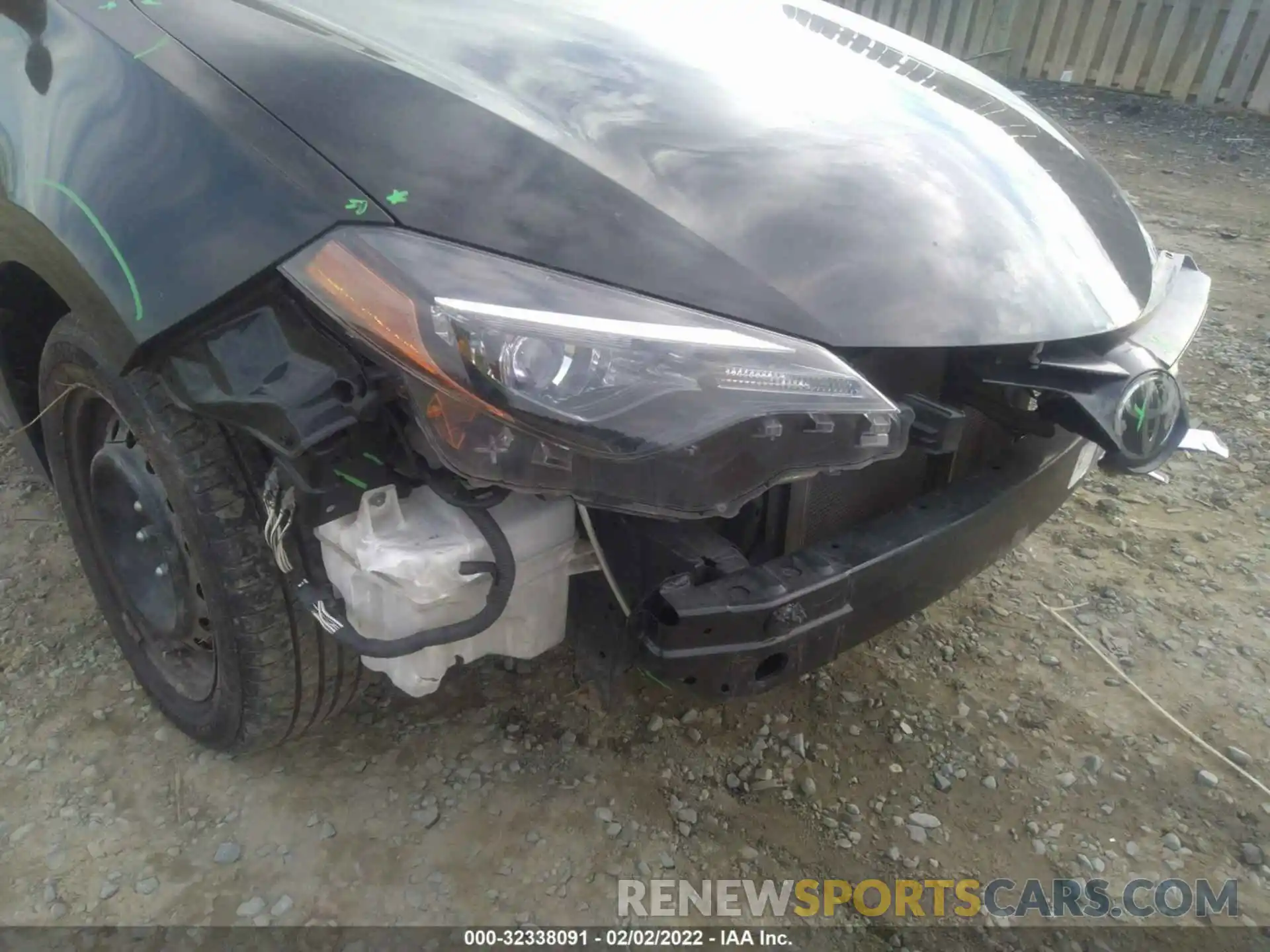 6 Photograph of a damaged car 5YFBURHE4KP896054 TOYOTA COROLLA 2019