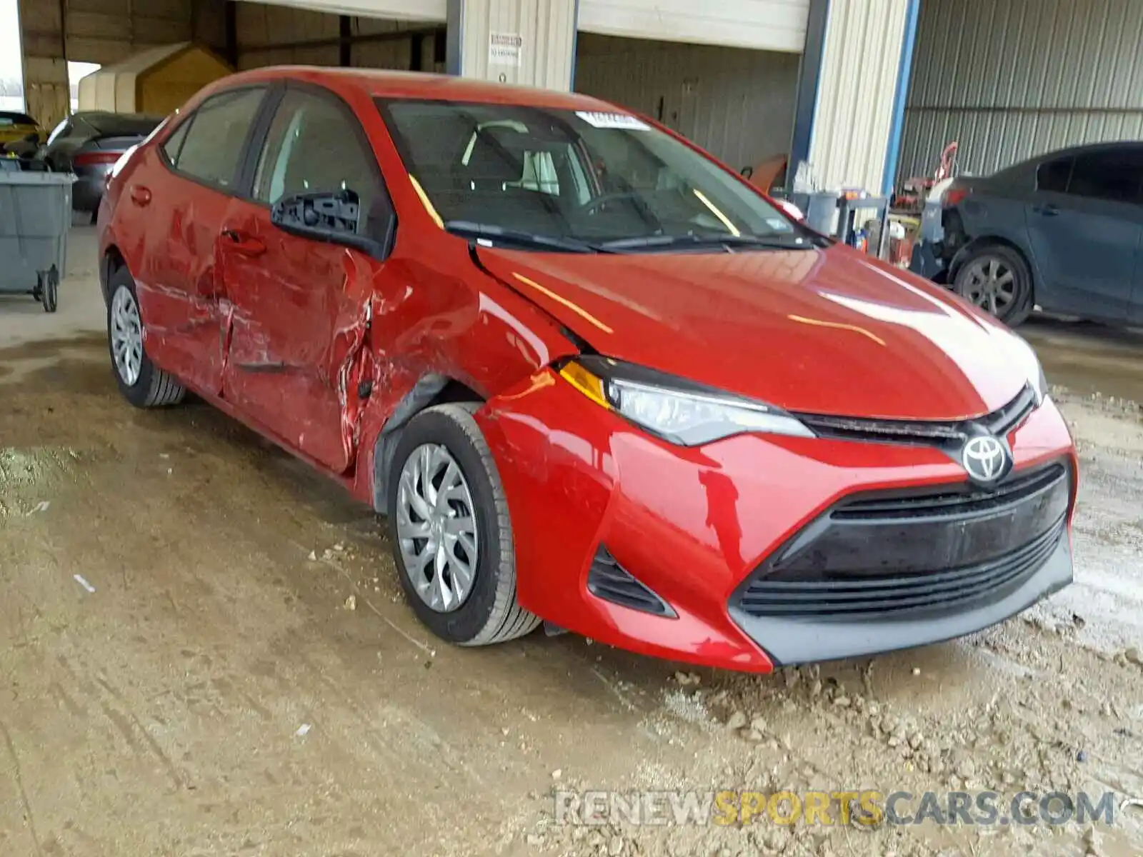 1 Photograph of a damaged car 5YFBURHE4KP896099 TOYOTA COROLLA 2019