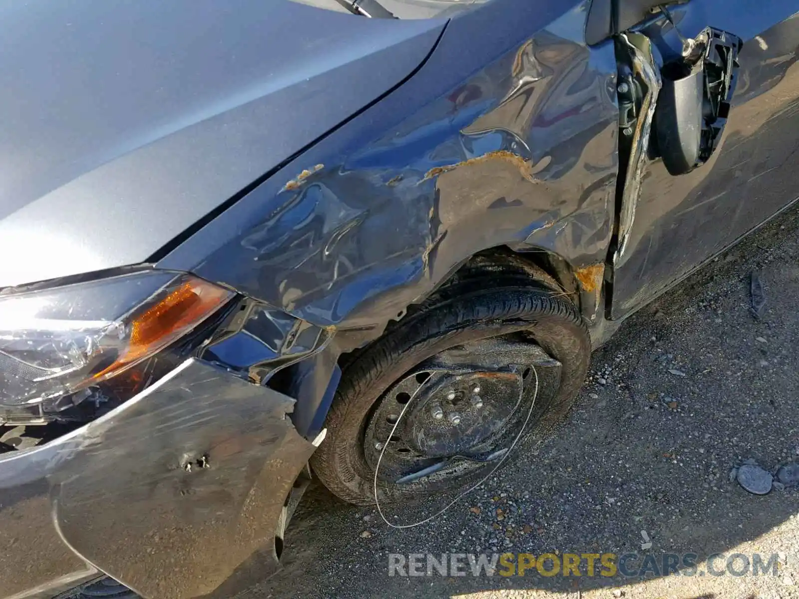 9 Photograph of a damaged car 5YFBURHE4KP896619 TOYOTA COROLLA 2019