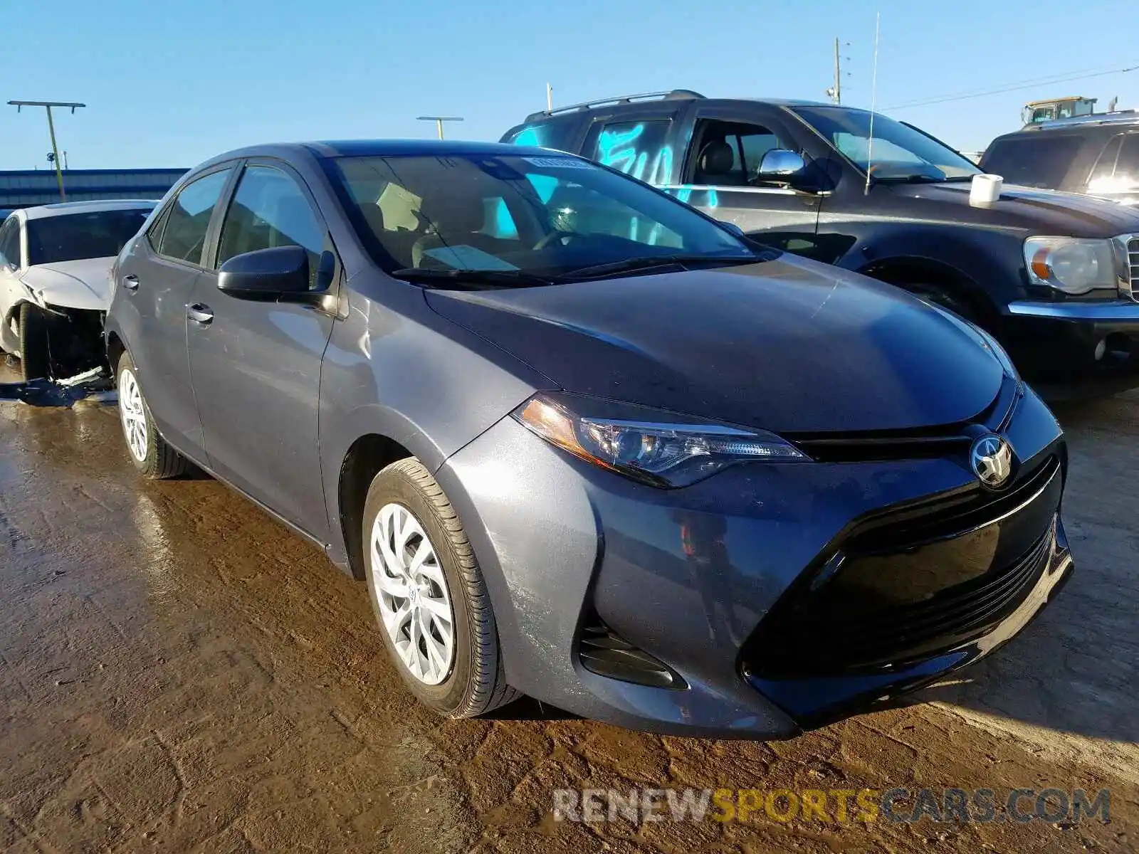 1 Photograph of a damaged car 5YFBURHE4KP896720 TOYOTA COROLLA 2019