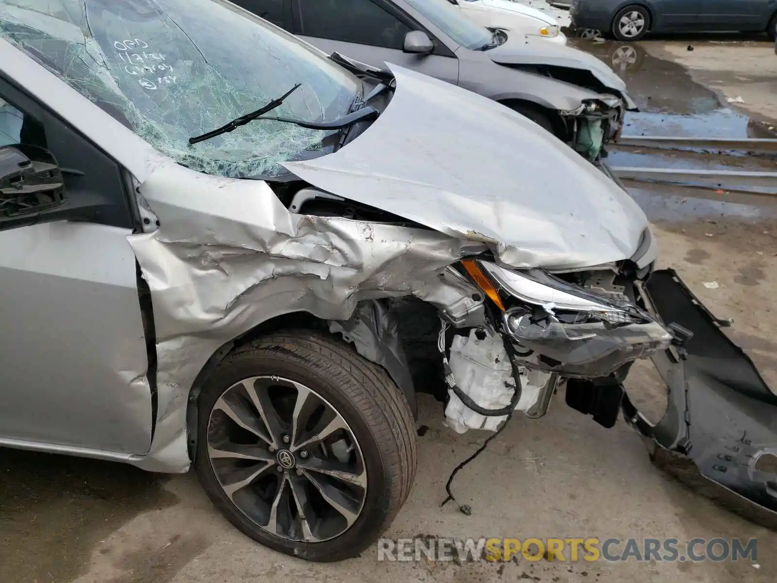 9 Photograph of a damaged car 5YFBURHE4KP897124 TOYOTA COROLLA 2019