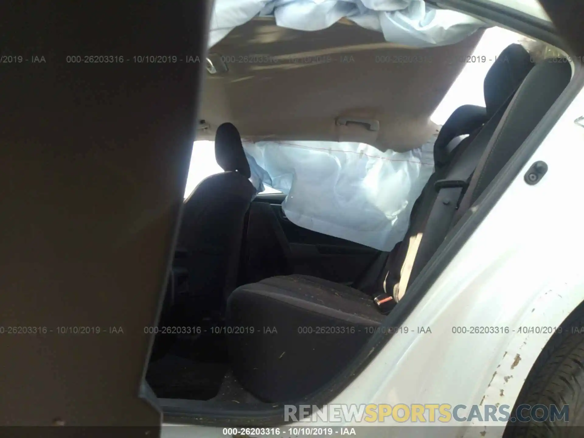 8 Photograph of a damaged car 5YFBURHE4KP897432 TOYOTA COROLLA 2019