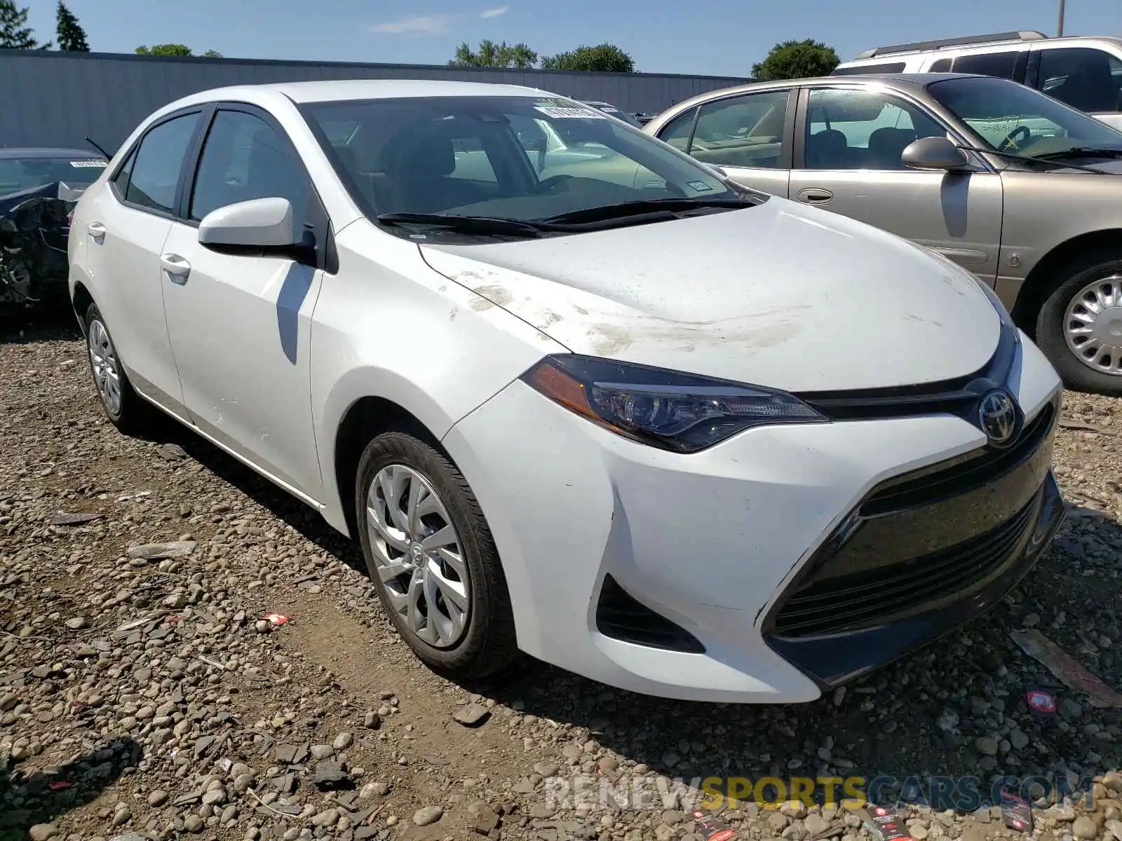 1 Photograph of a damaged car 5YFBURHE4KP899181 TOYOTA COROLLA 2019