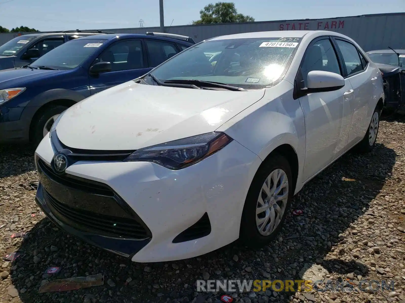 2 Photograph of a damaged car 5YFBURHE4KP899181 TOYOTA COROLLA 2019