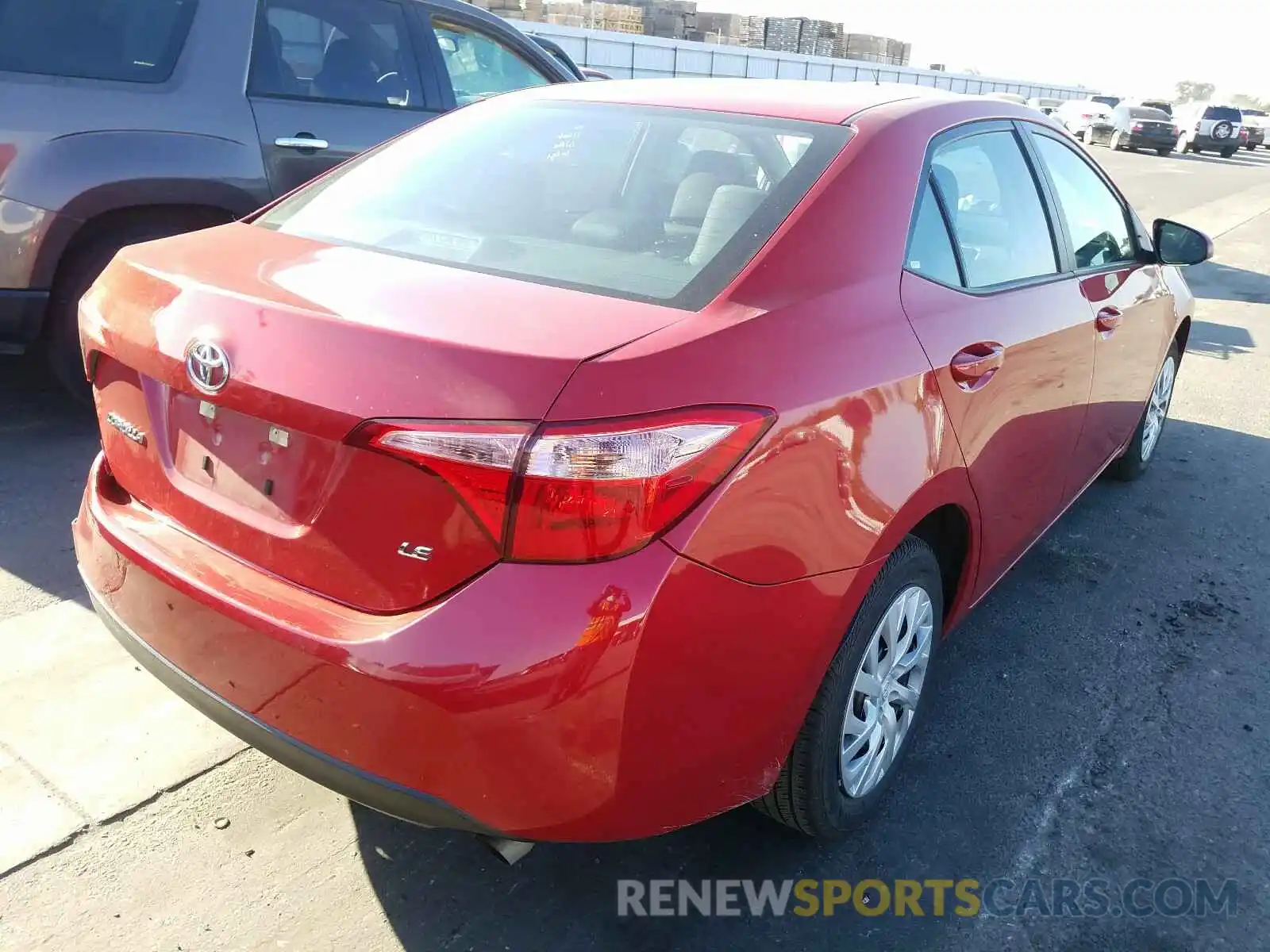 4 Photograph of a damaged car 5YFBURHE4KP900278 TOYOTA COROLLA 2019