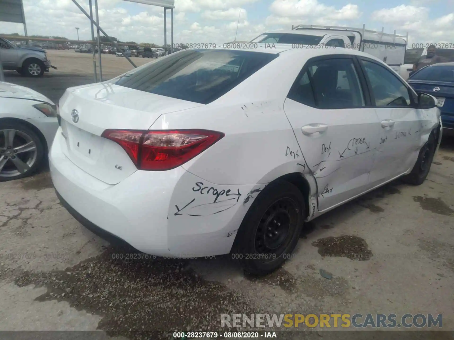 4 Photograph of a damaged car 5YFBURHE4KP900409 TOYOTA COROLLA 2019