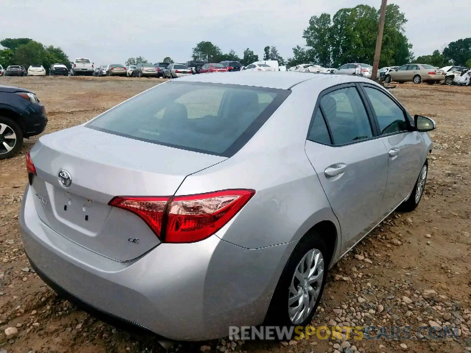 4 Photograph of a damaged car 5YFBURHE4KP900796 TOYOTA COROLLA 2019