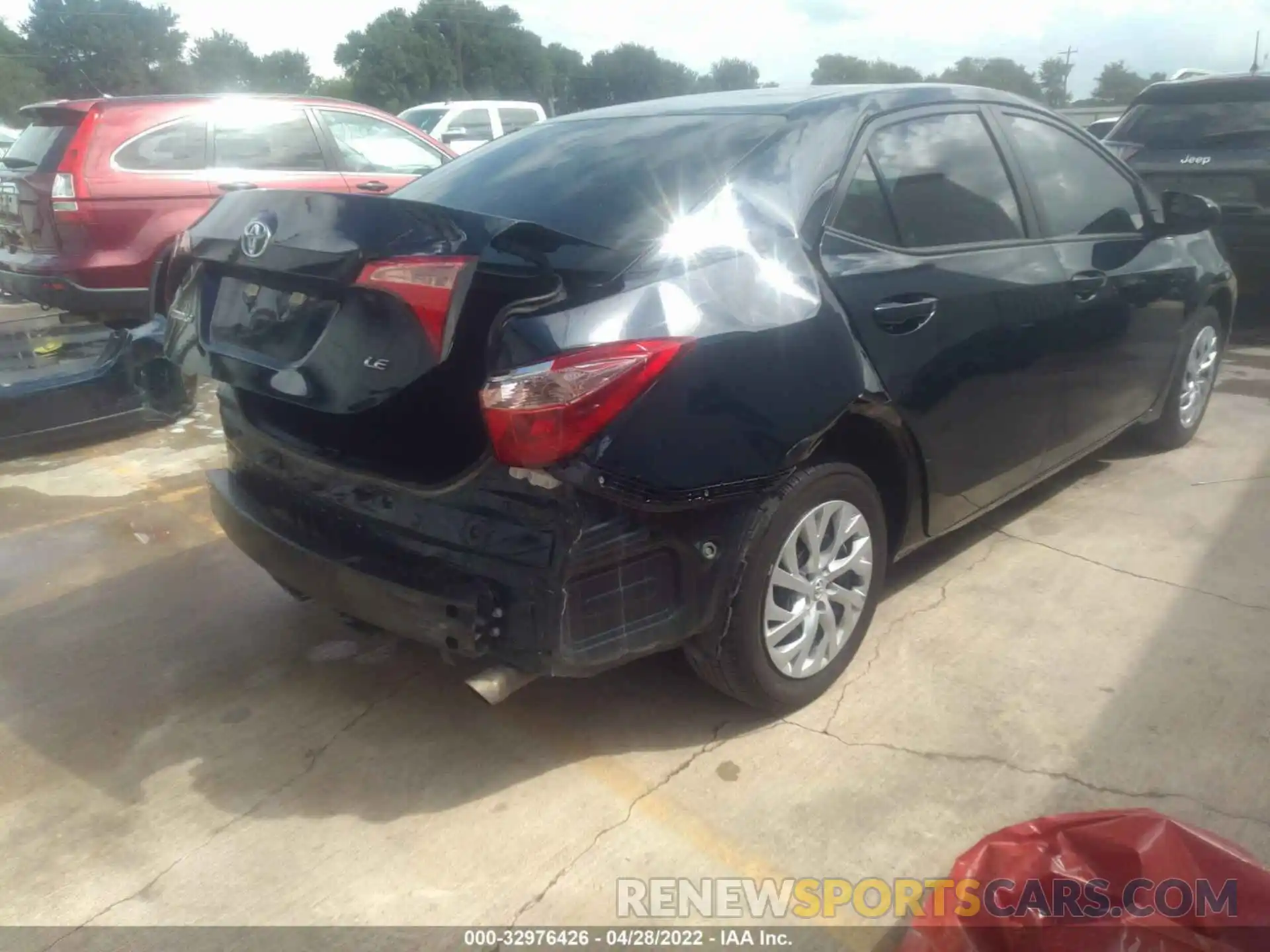 4 Photograph of a damaged car 5YFBURHE4KP901379 TOYOTA COROLLA 2019