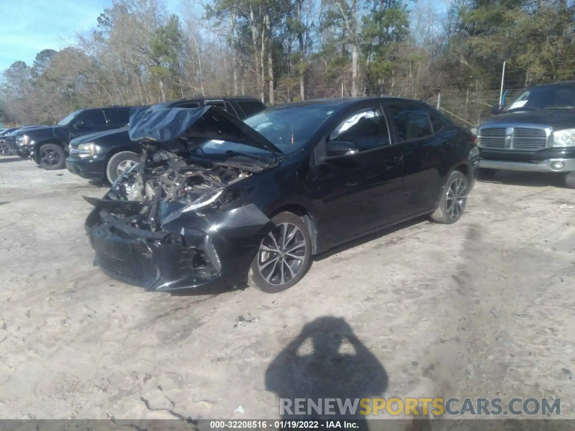 2 Photograph of a damaged car 5YFBURHE4KP901494 TOYOTA COROLLA 2019