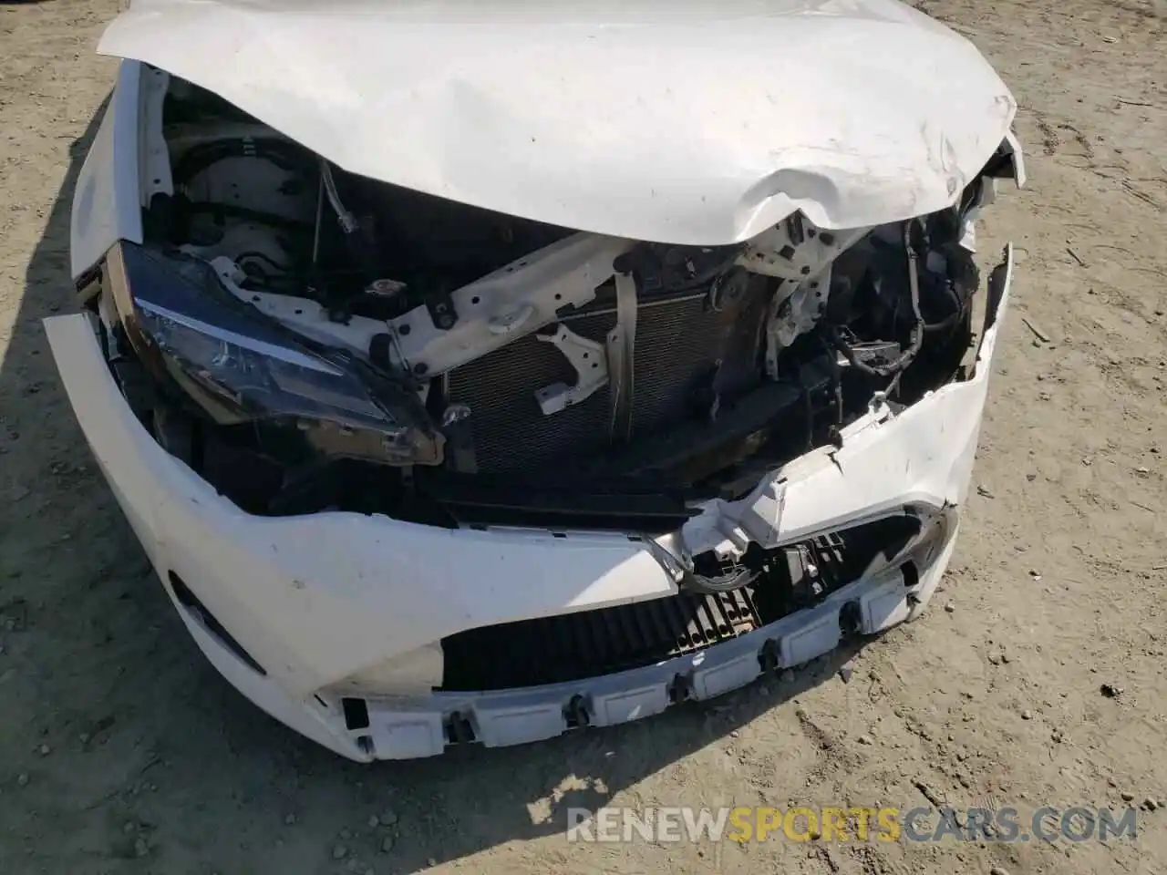 9 Photograph of a damaged car 5YFBURHE4KP903066 TOYOTA COROLLA 2019