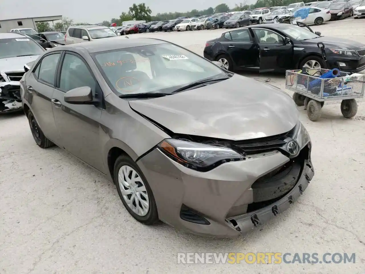 1 Photograph of a damaged car 5YFBURHE4KP903259 TOYOTA COROLLA 2019