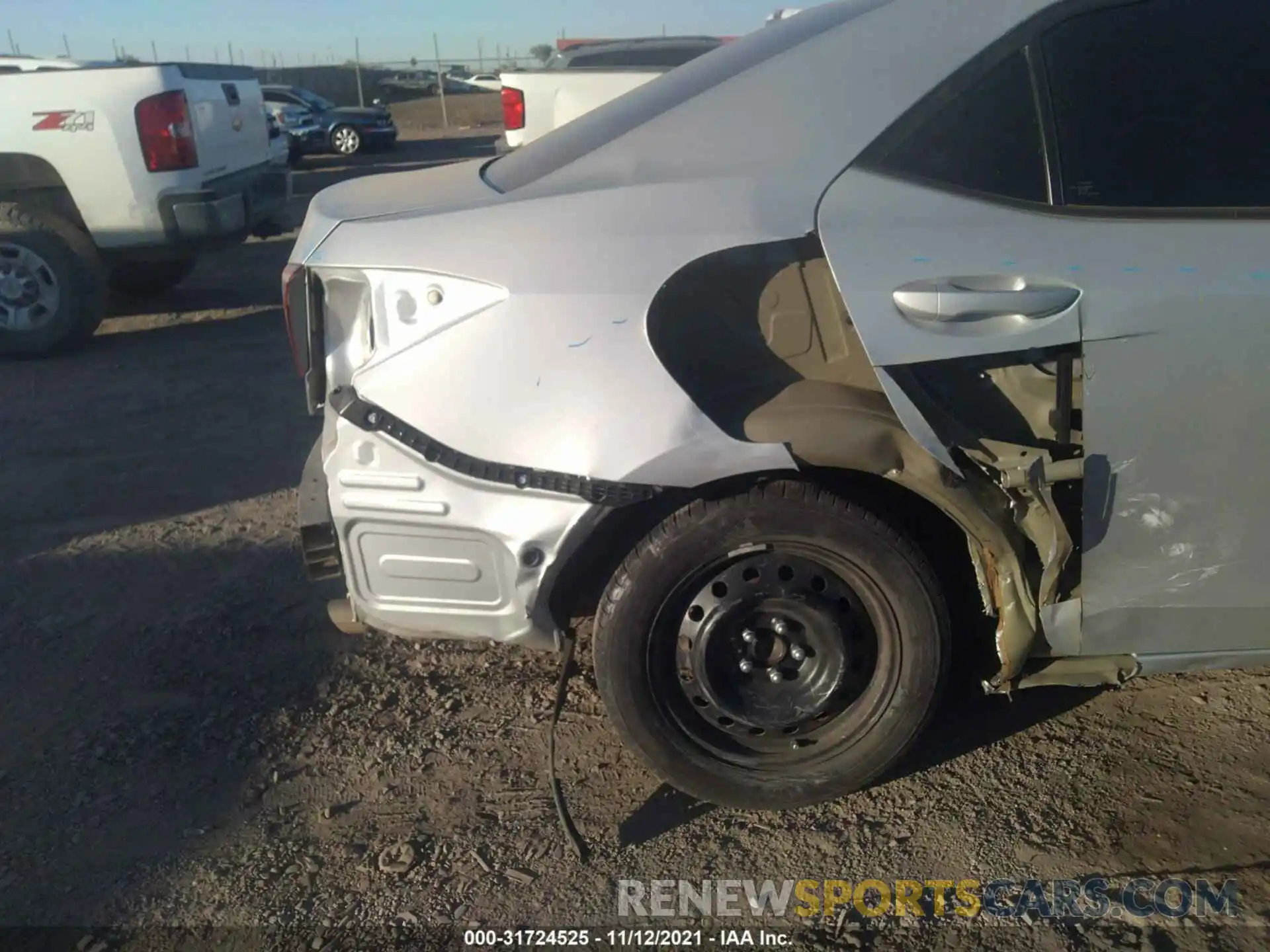 6 Photograph of a damaged car 5YFBURHE4KP903407 TOYOTA COROLLA 2019