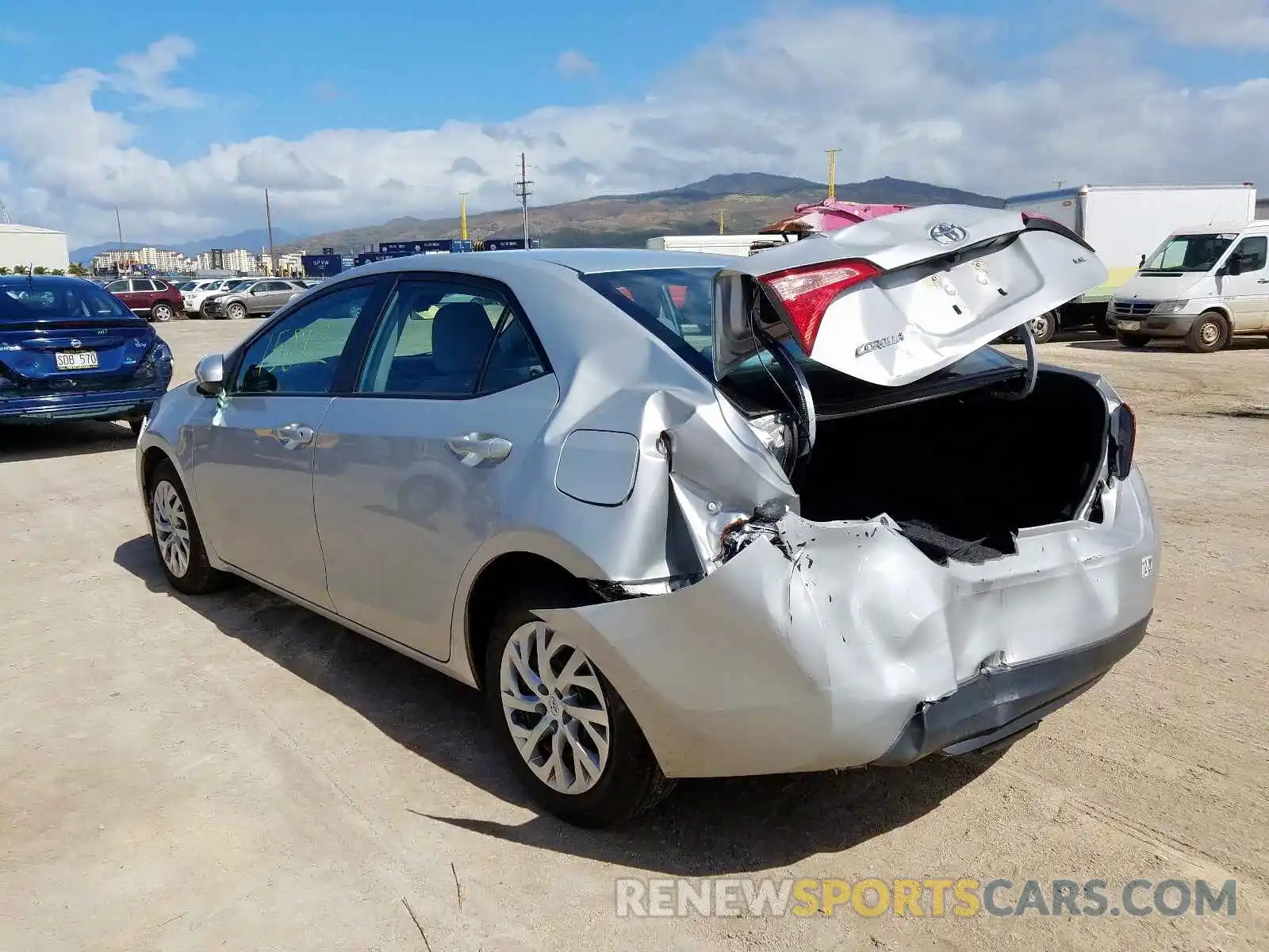 3 Photograph of a damaged car 5YFBURHE4KP904539 TOYOTA COROLLA 2019