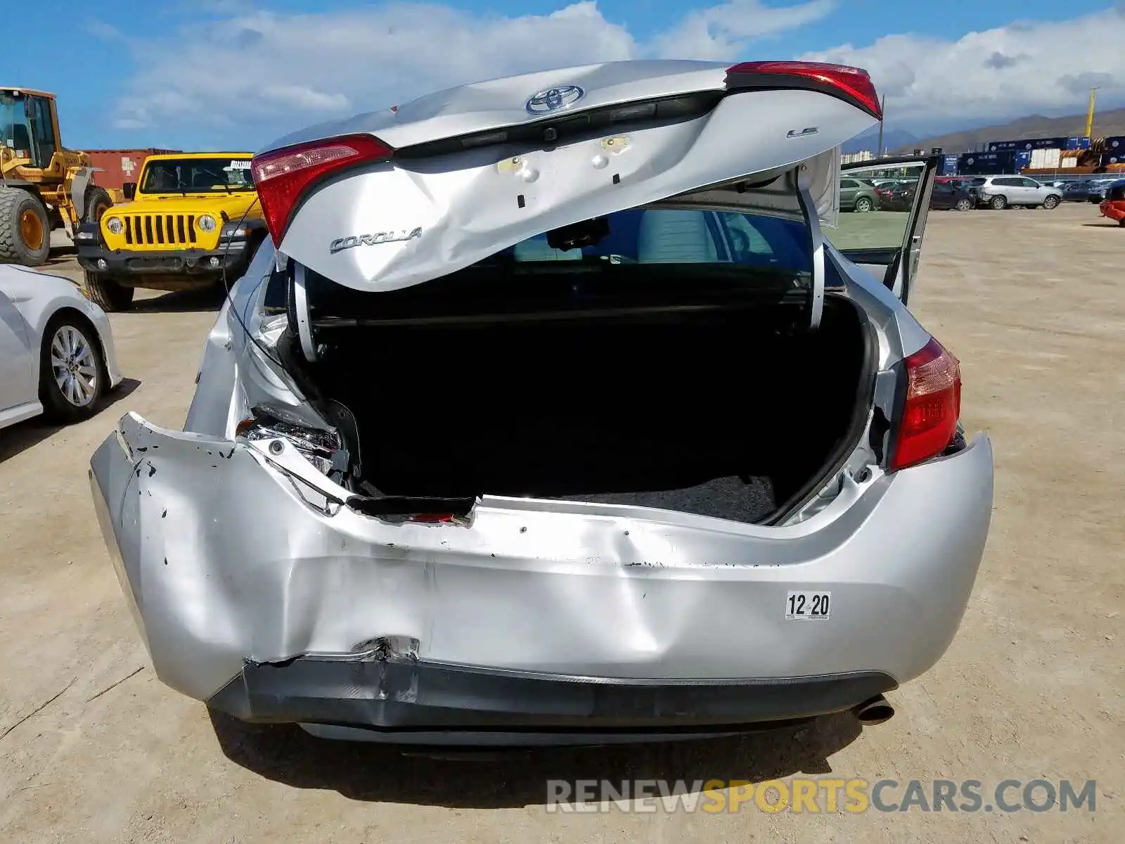 9 Photograph of a damaged car 5YFBURHE4KP904539 TOYOTA COROLLA 2019