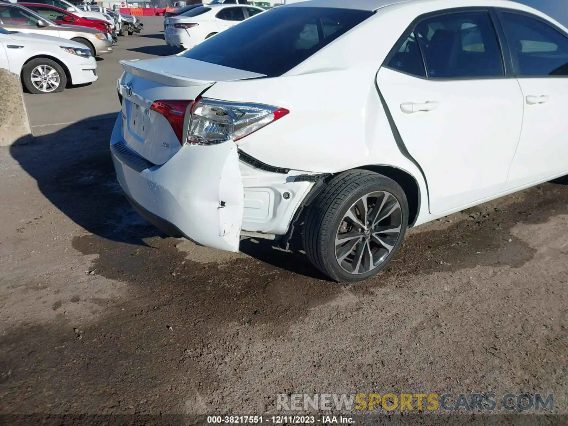 6 Photograph of a damaged car 5YFBURHE4KP906047 TOYOTA COROLLA 2019