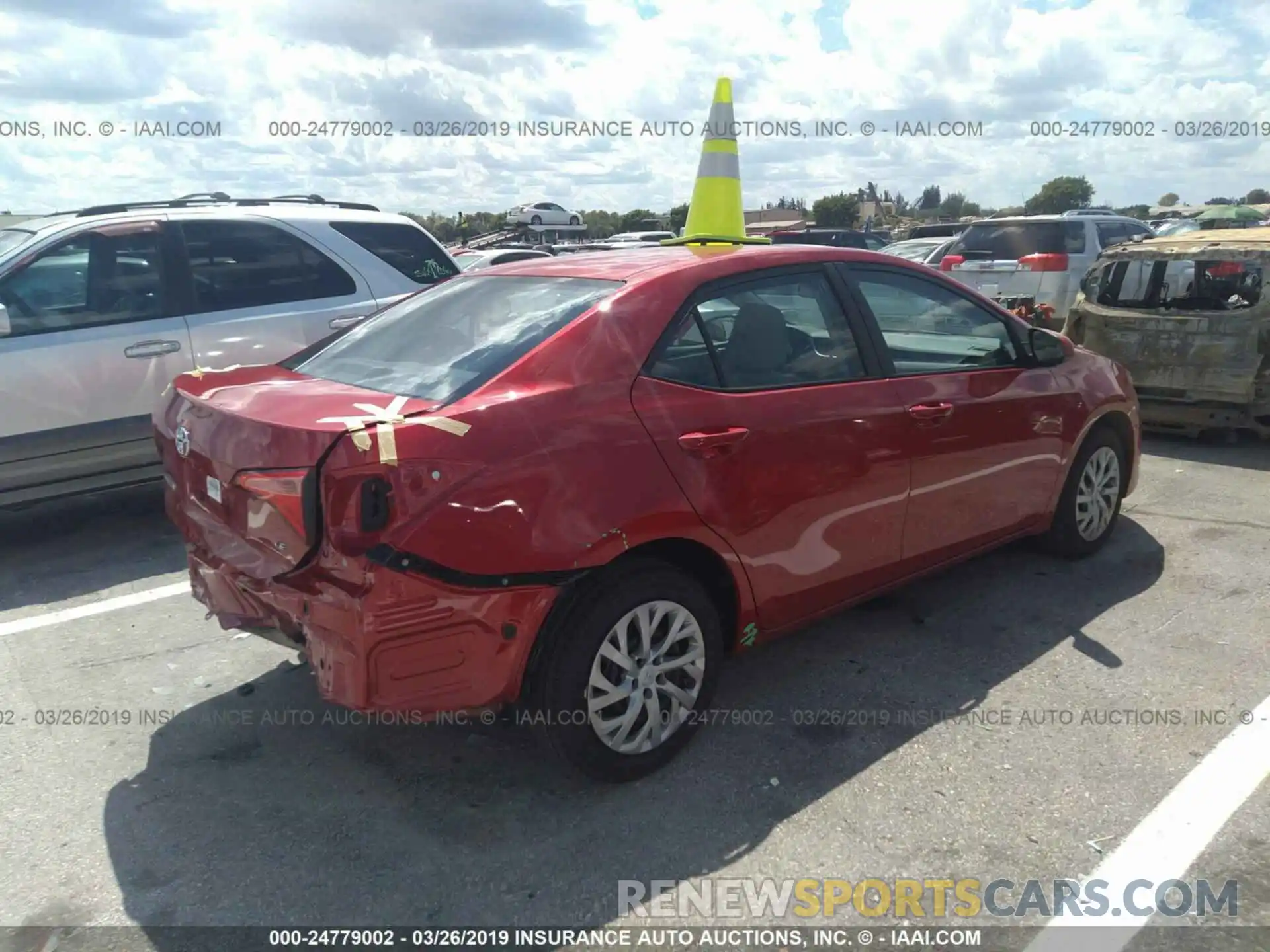 4 Photograph of a damaged car 5YFBURHE4KP906615 TOYOTA COROLLA 2019