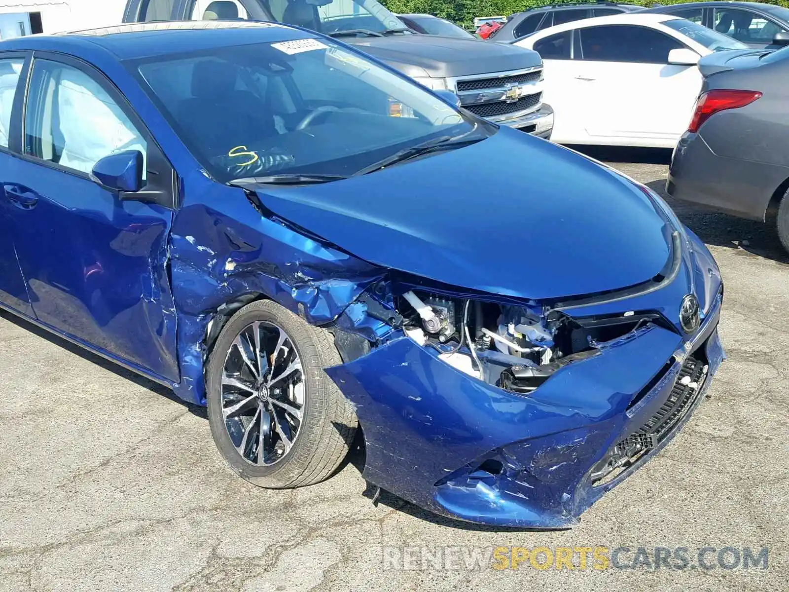 9 Photograph of a damaged car 5YFBURHE4KP906954 TOYOTA COROLLA 2019