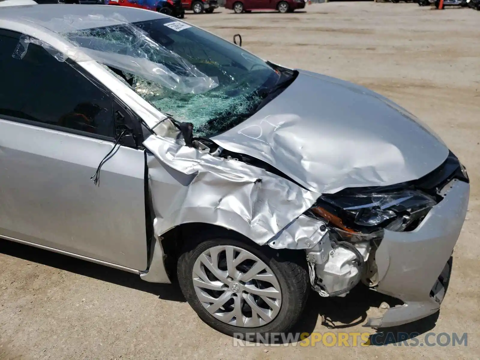 9 Photograph of a damaged car 5YFBURHE4KP907148 TOYOTA COROLLA 2019