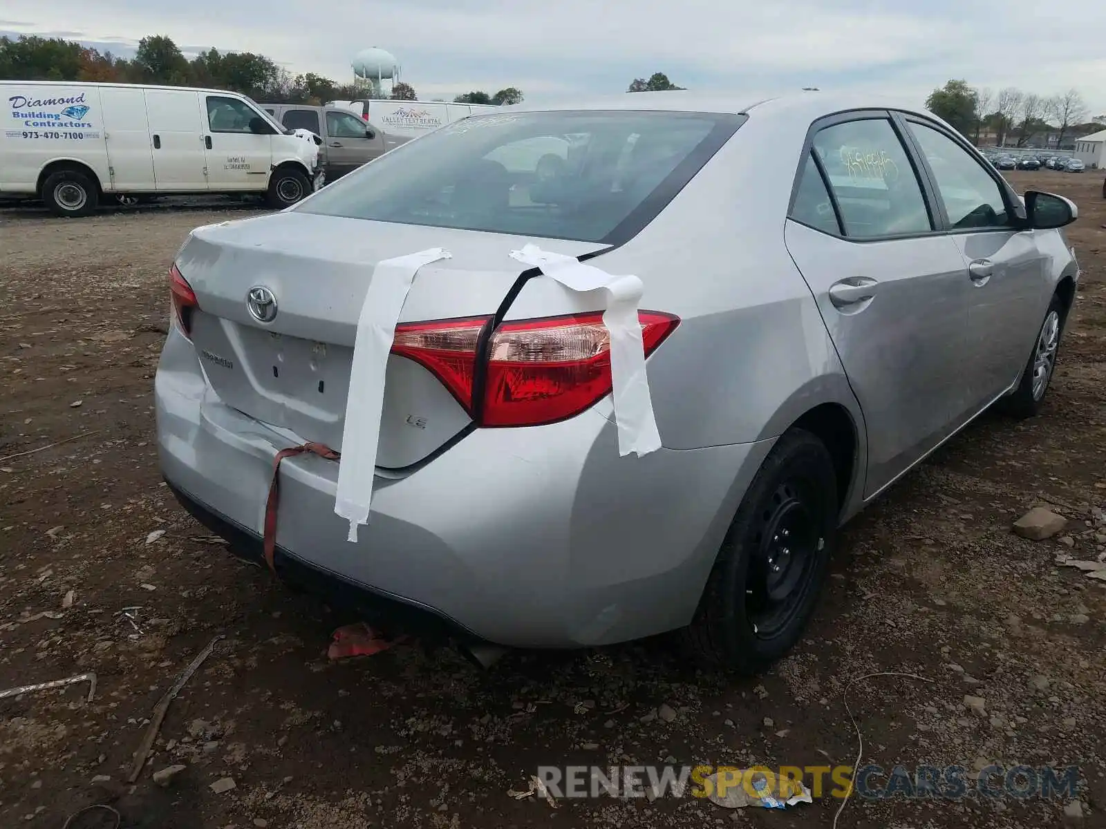 4 Photograph of a damaged car 5YFBURHE4KP907215 TOYOTA COROLLA 2019