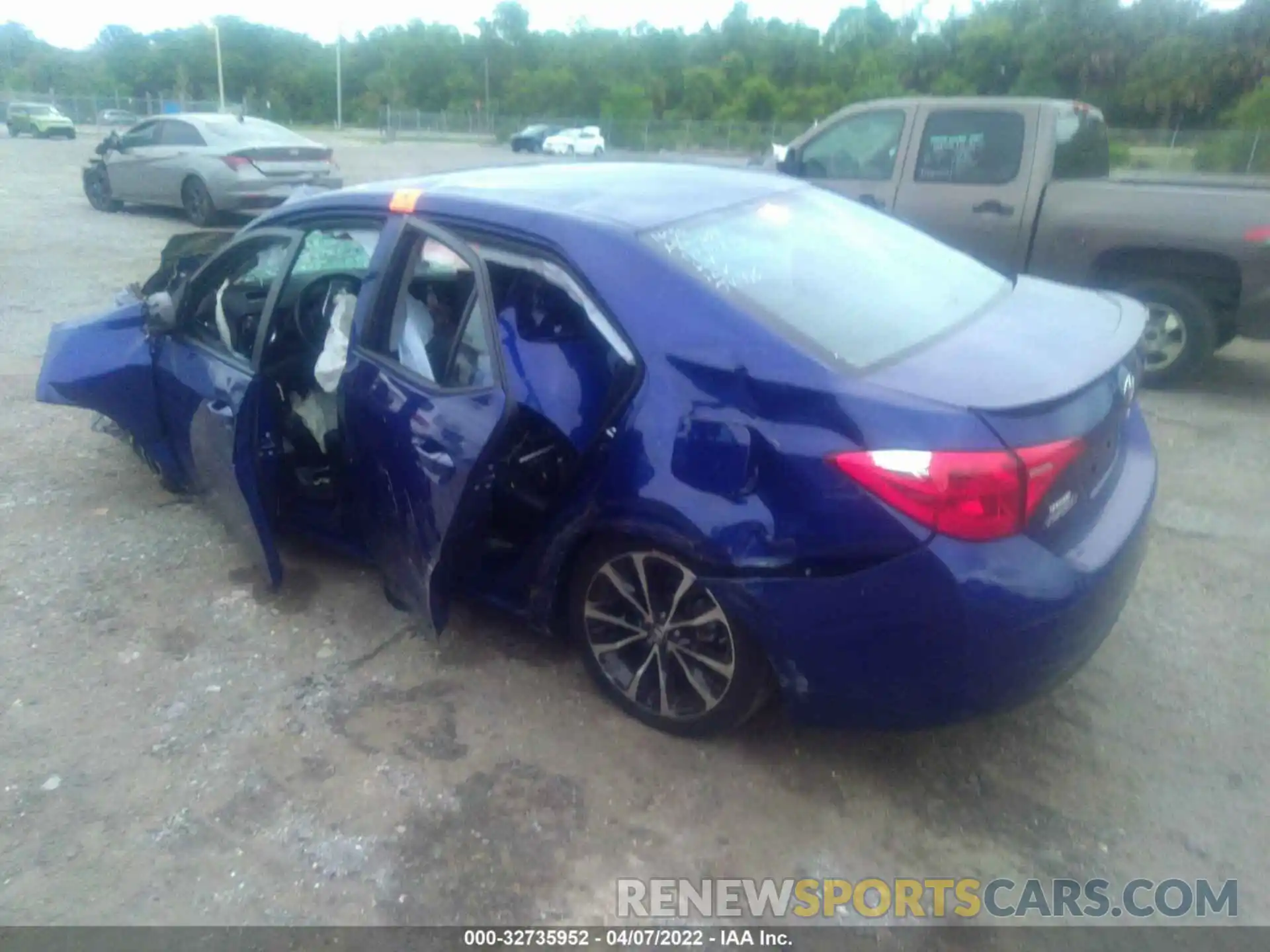 3 Photograph of a damaged car 5YFBURHE4KP907943 TOYOTA COROLLA 2019