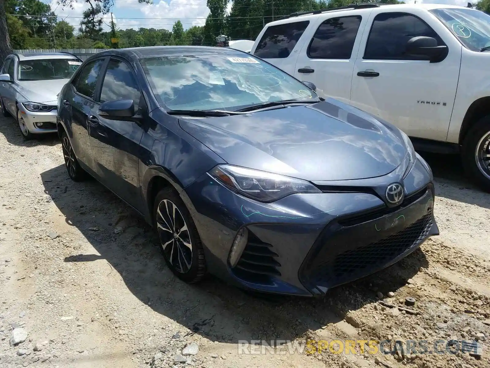 1 Photograph of a damaged car 5YFBURHE4KP908106 TOYOTA COROLLA 2019