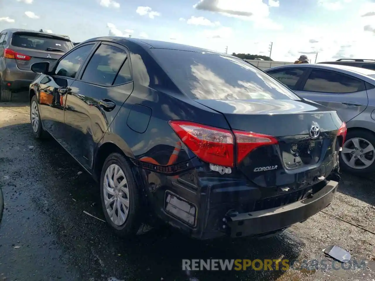 3 Photograph of a damaged car 5YFBURHE4KP908753 TOYOTA COROLLA 2019