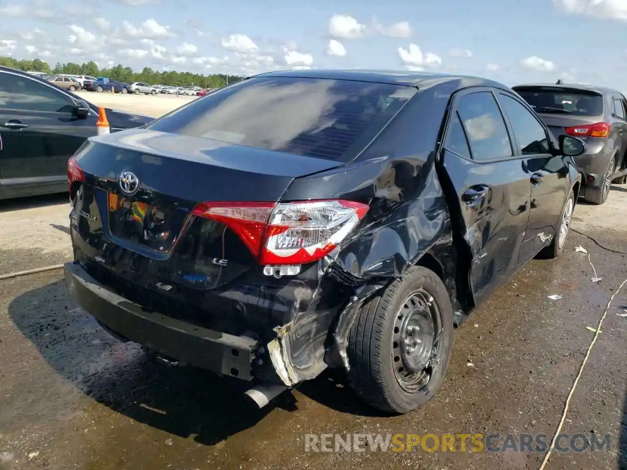 4 Photograph of a damaged car 5YFBURHE4KP908753 TOYOTA COROLLA 2019