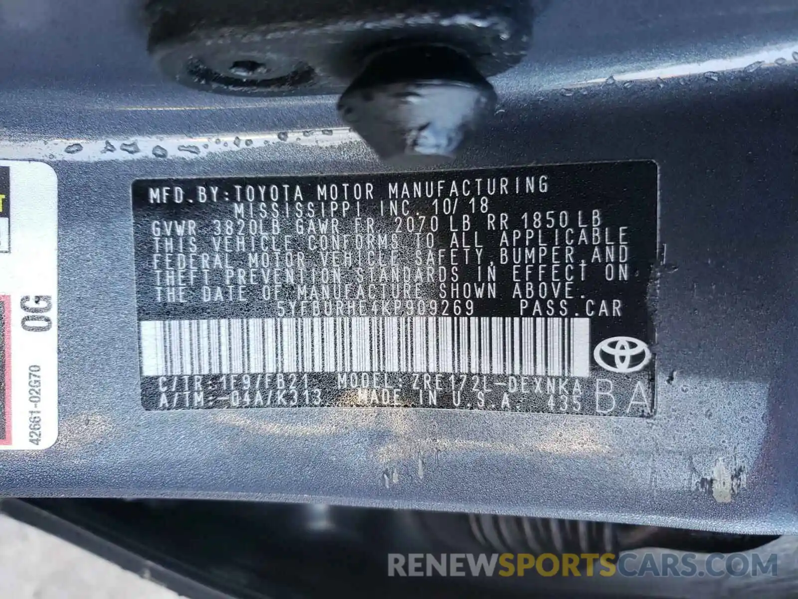 10 Photograph of a damaged car 5YFBURHE4KP909269 TOYOTA COROLLA 2019