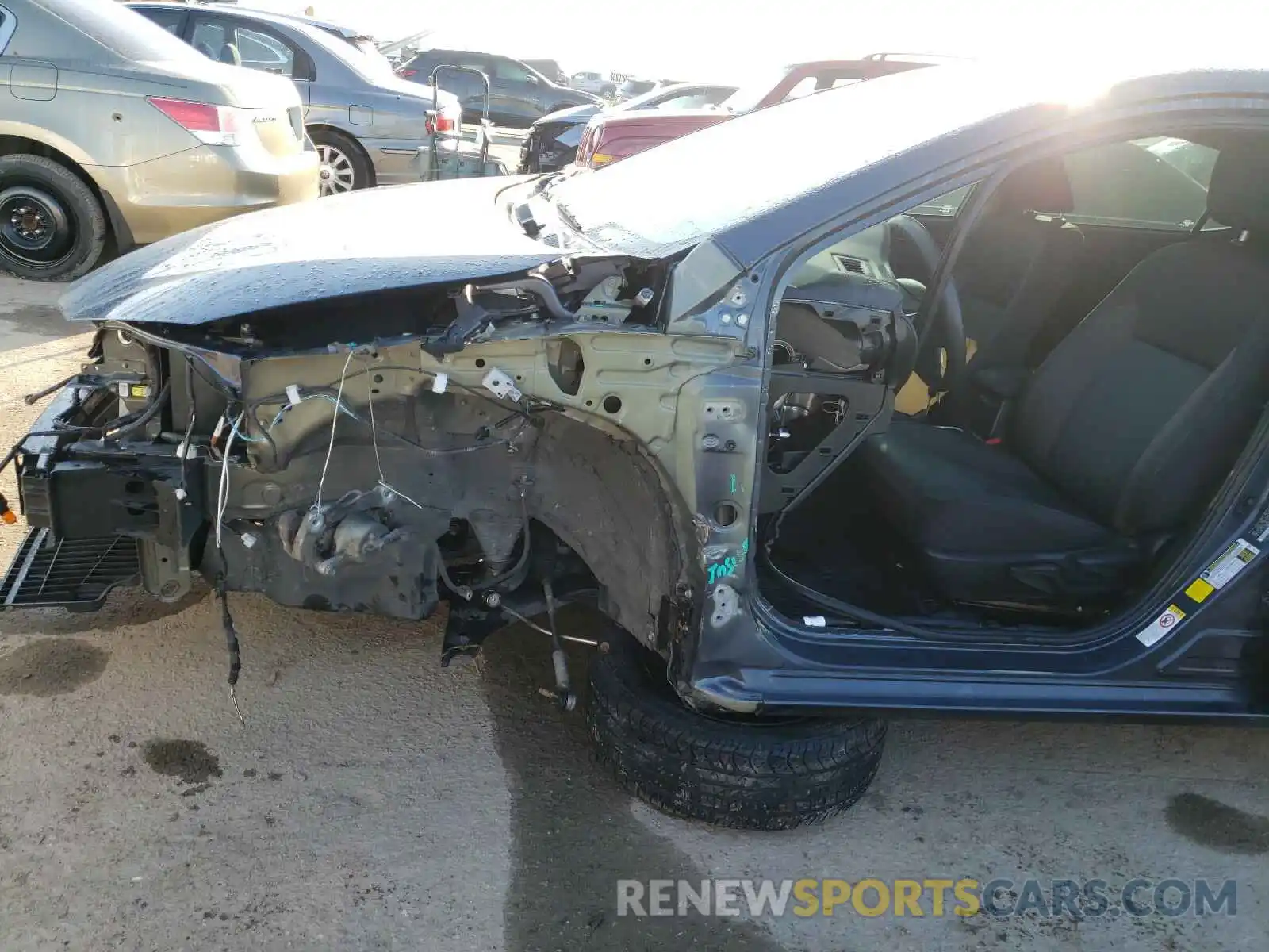 9 Photograph of a damaged car 5YFBURHE4KP909269 TOYOTA COROLLA 2019