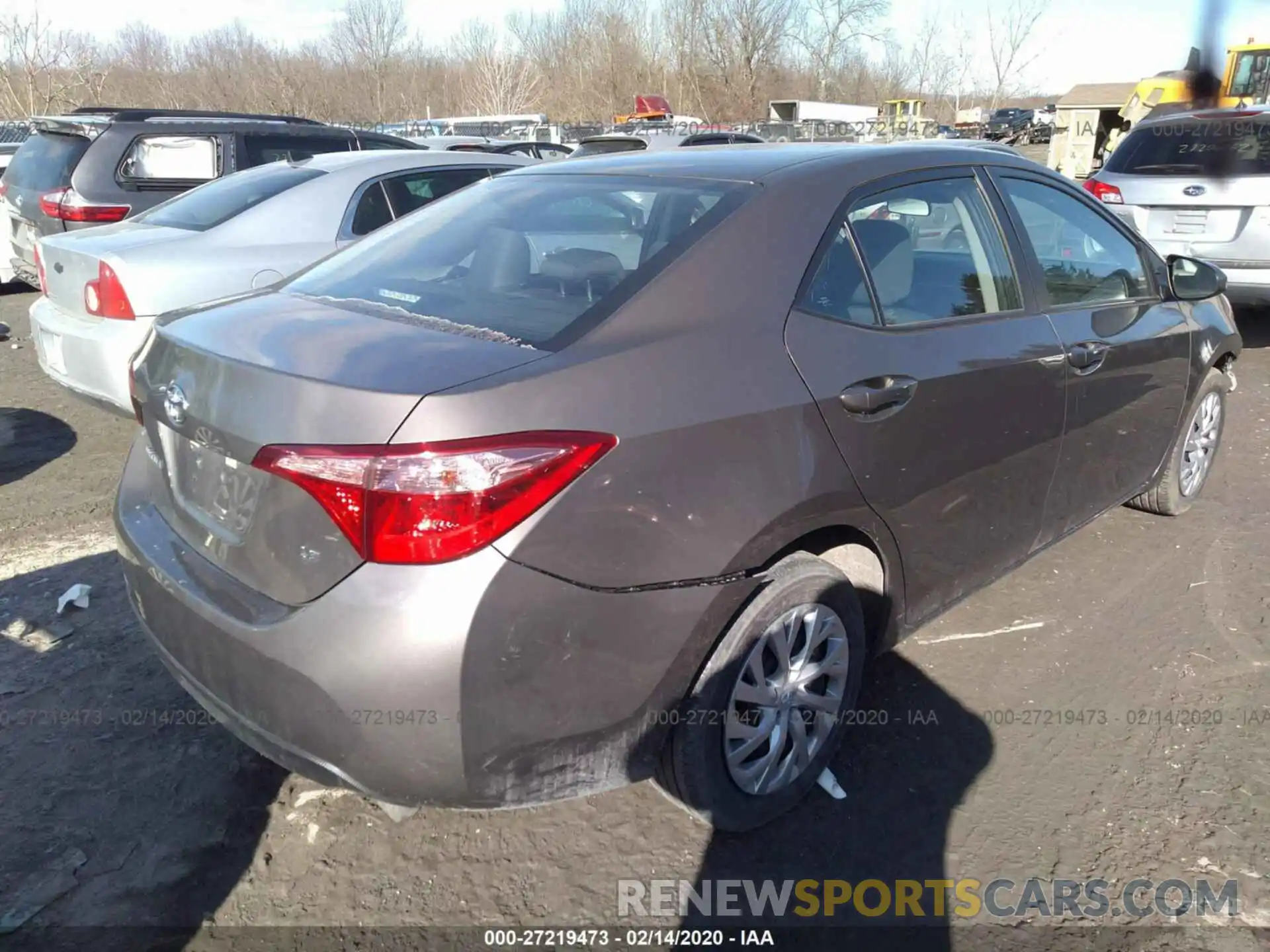 4 Photograph of a damaged car 5YFBURHE4KP909501 TOYOTA COROLLA 2019