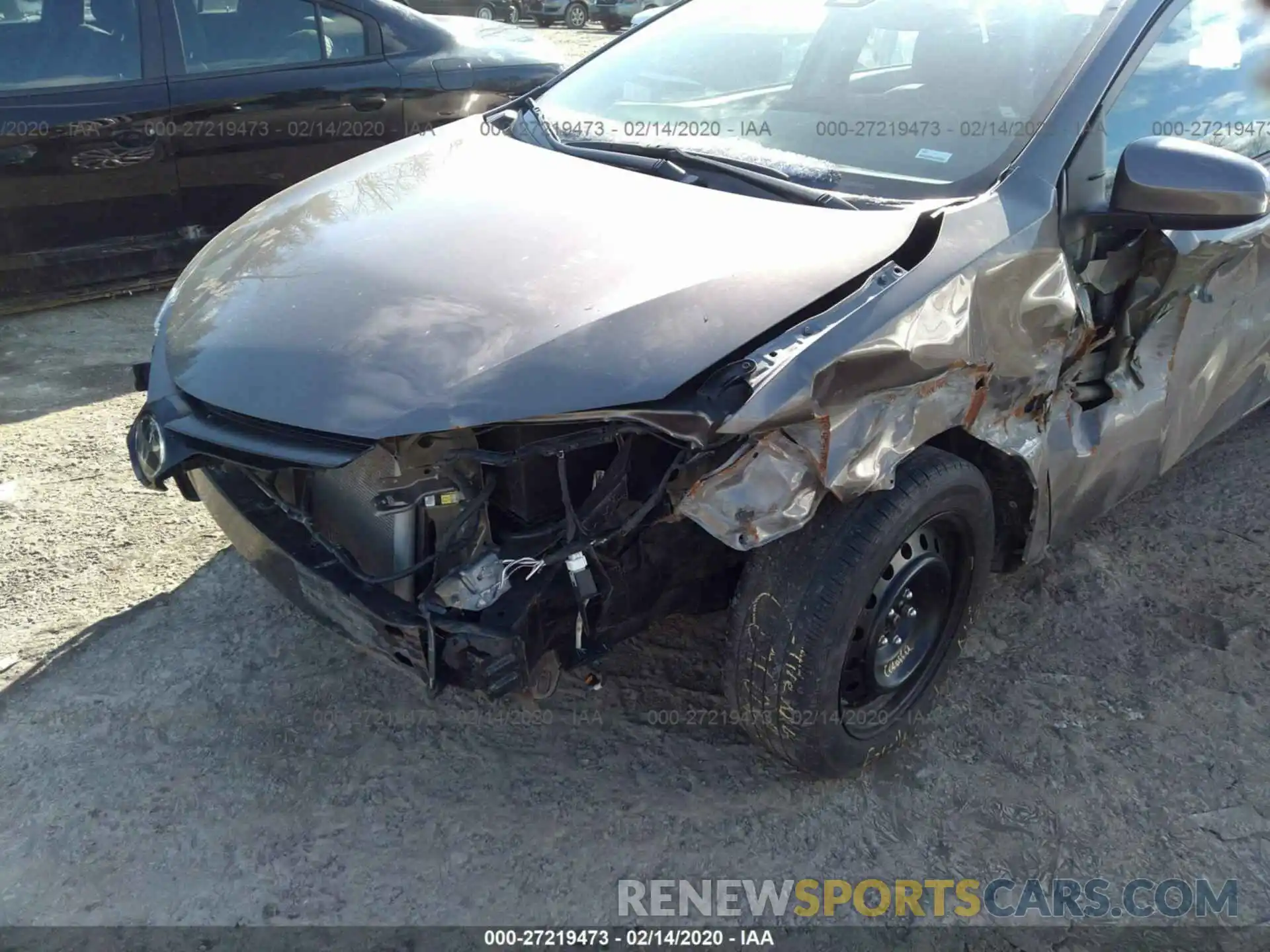 6 Photograph of a damaged car 5YFBURHE4KP909501 TOYOTA COROLLA 2019