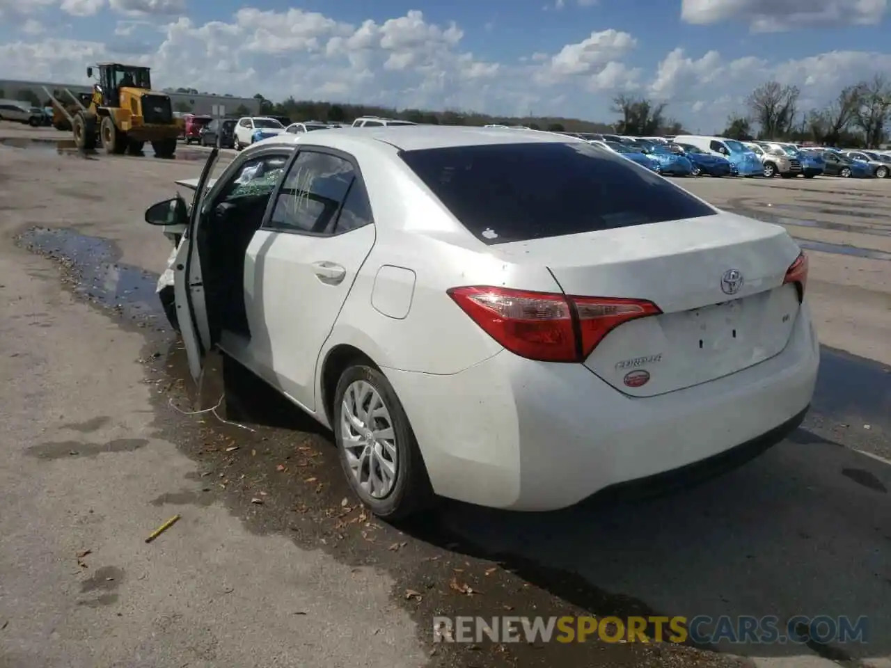 3 Photograph of a damaged car 5YFBURHE4KP909630 TOYOTA COROLLA 2019