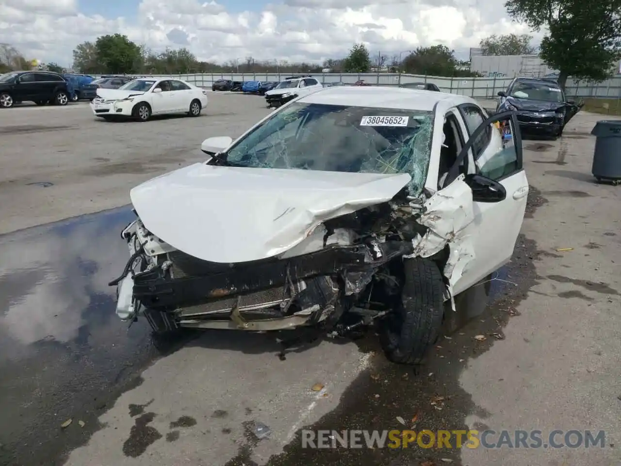 9 Photograph of a damaged car 5YFBURHE4KP909630 TOYOTA COROLLA 2019