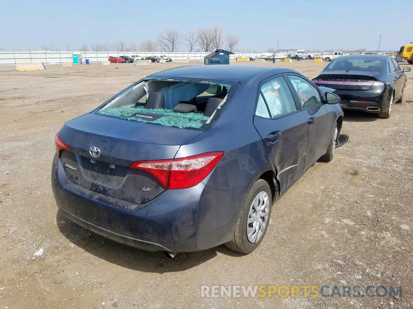 4 Фотография поврежденного автомобиля 5YFBURHE4KP910454 TOYOTA COROLLA 2019