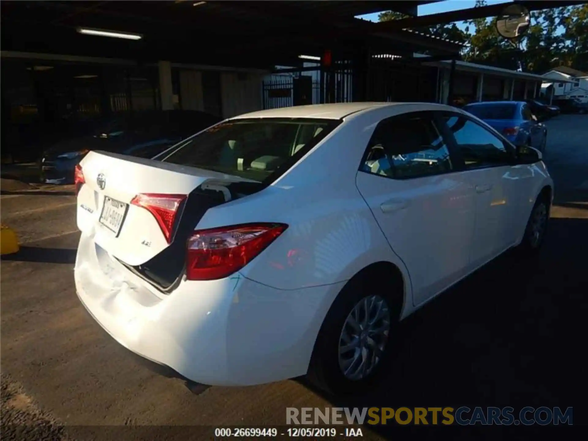 10 Photograph of a damaged car 5YFBURHE4KP911085 TOYOTA COROLLA 2019