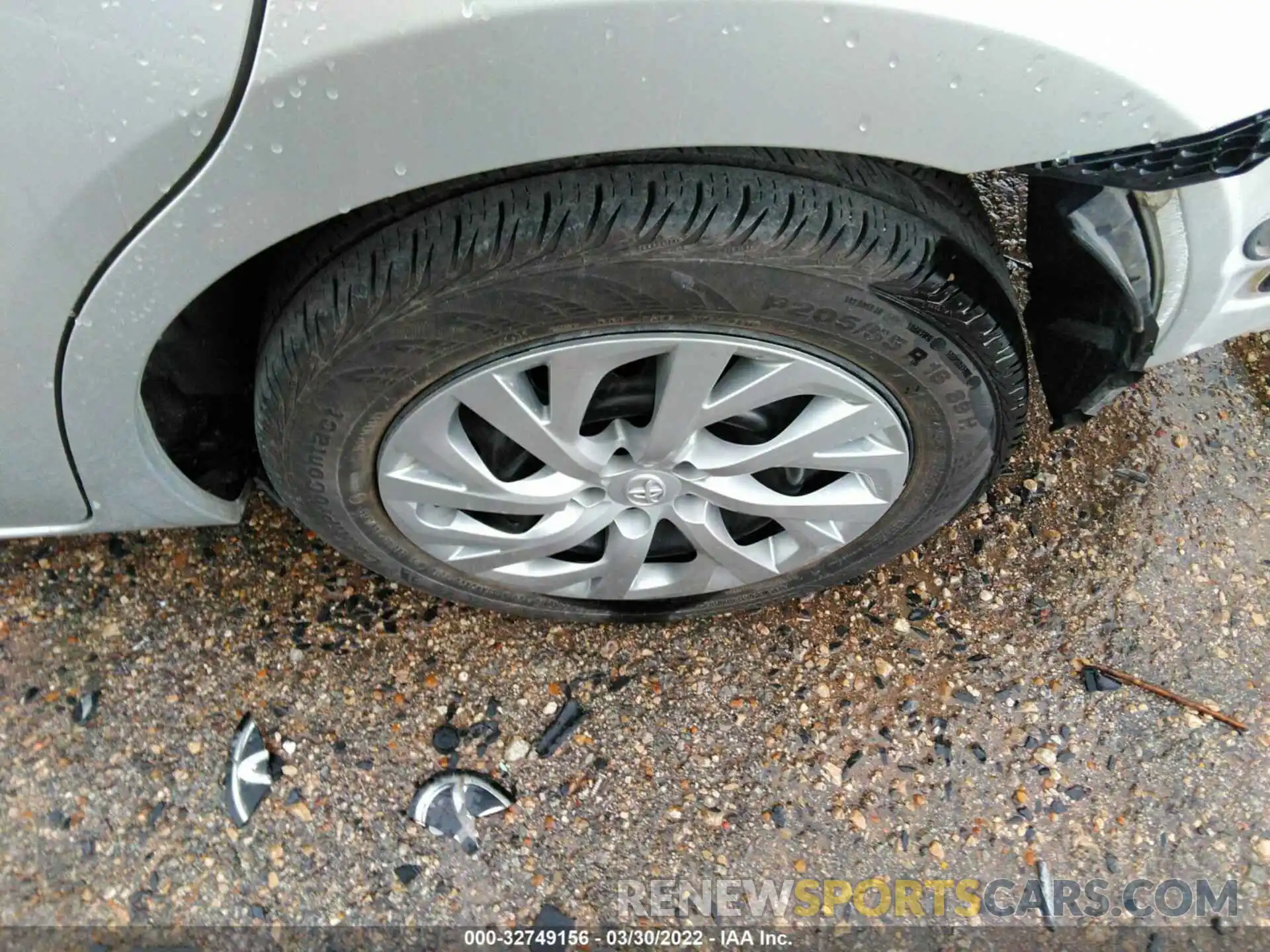 13 Photograph of a damaged car 5YFBURHE4KP912558 TOYOTA COROLLA 2019