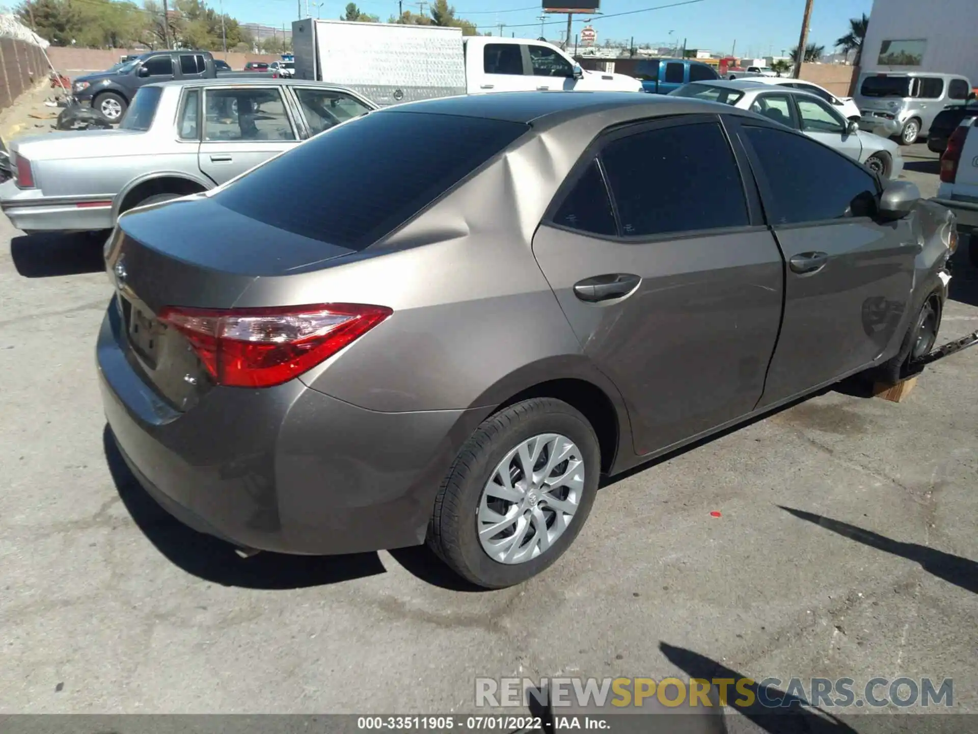 4 Photograph of a damaged car 5YFBURHE4KP913080 TOYOTA COROLLA 2019