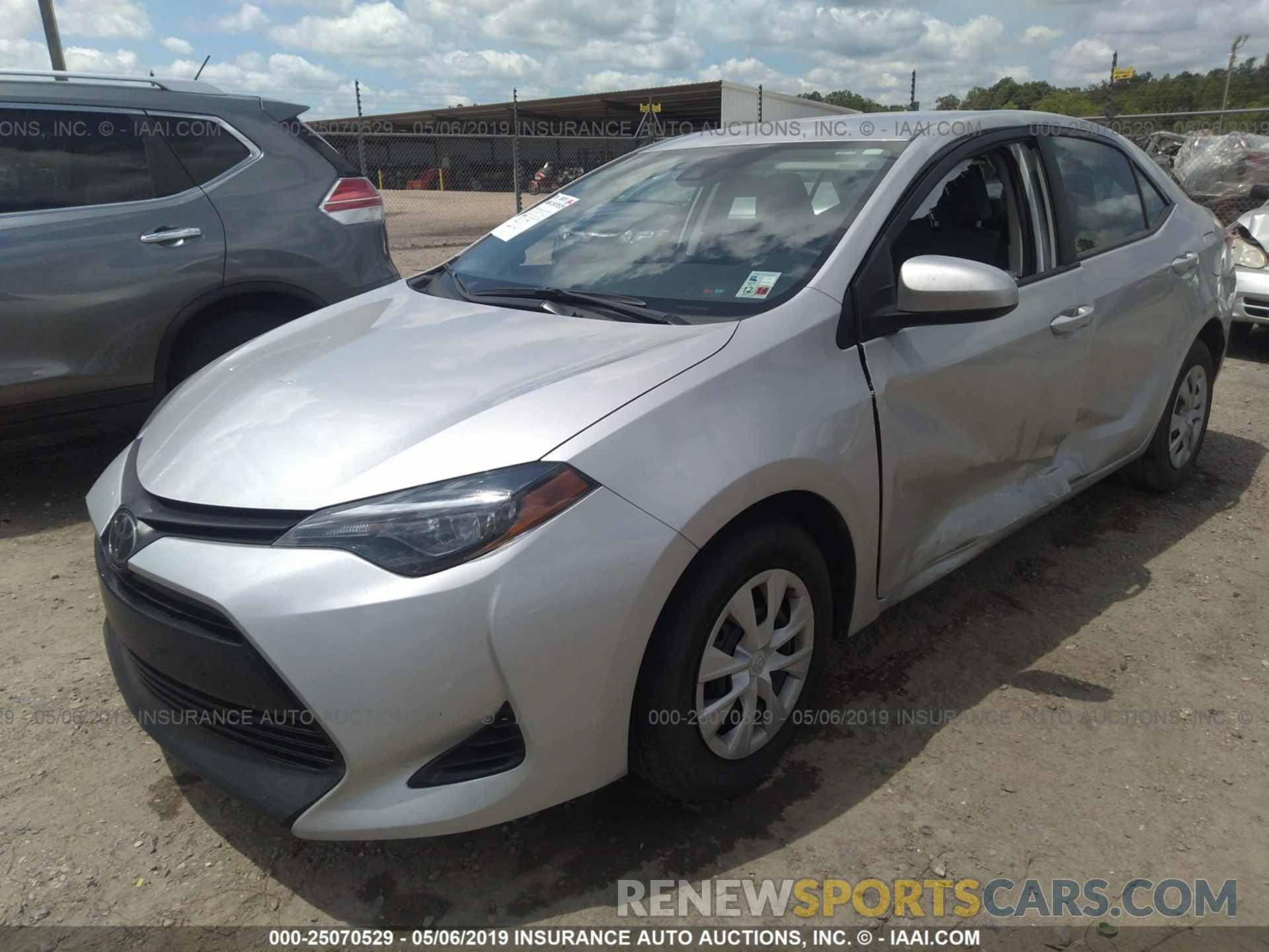 2 Photograph of a damaged car 5YFBURHE4KP913483 TOYOTA COROLLA 2019