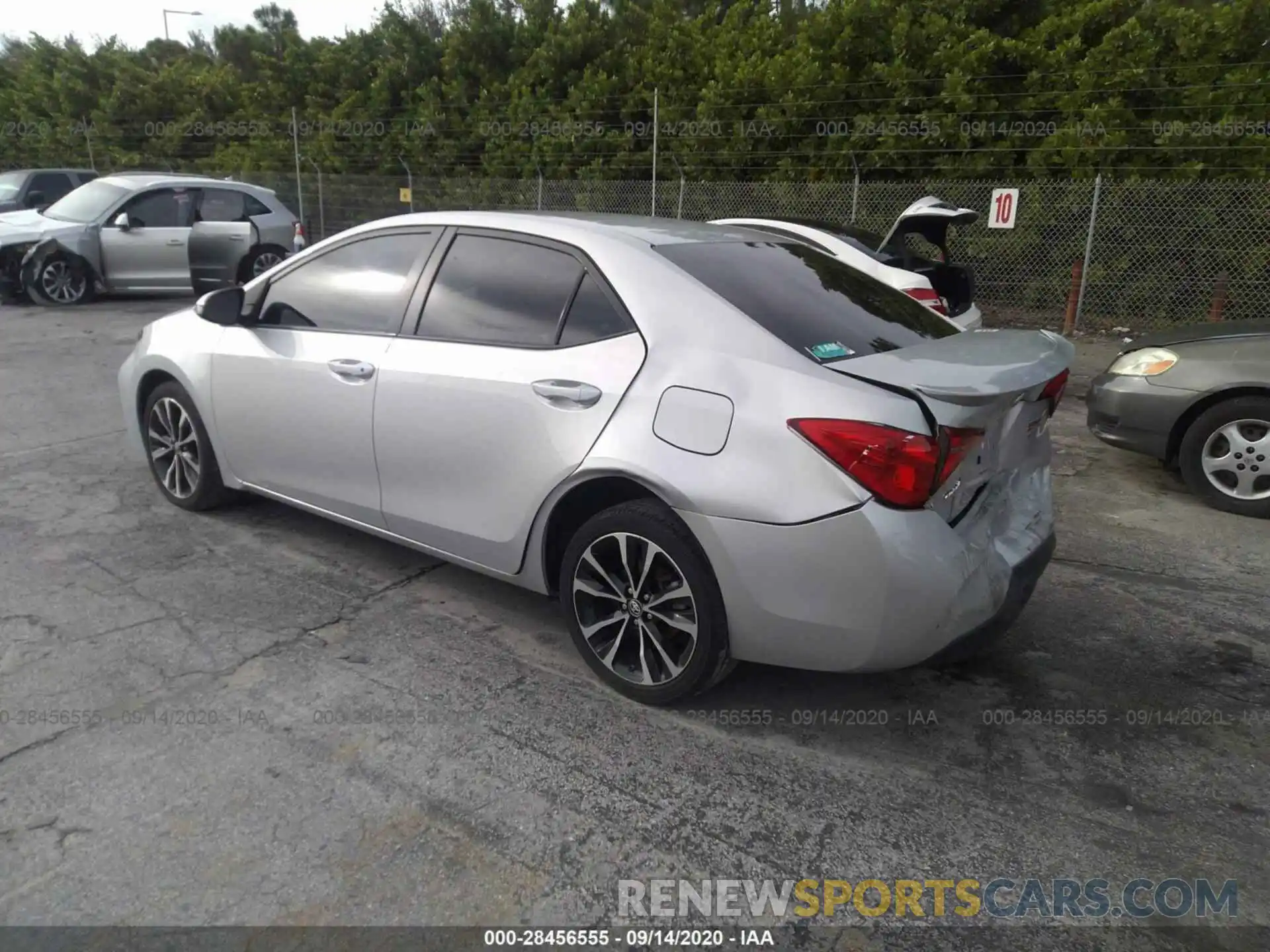 3 Photograph of a damaged car 5YFBURHE4KP913628 TOYOTA COROLLA 2019