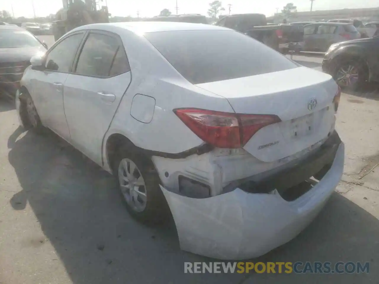 3 Photograph of a damaged car 5YFBURHE4KP913810 TOYOTA COROLLA 2019