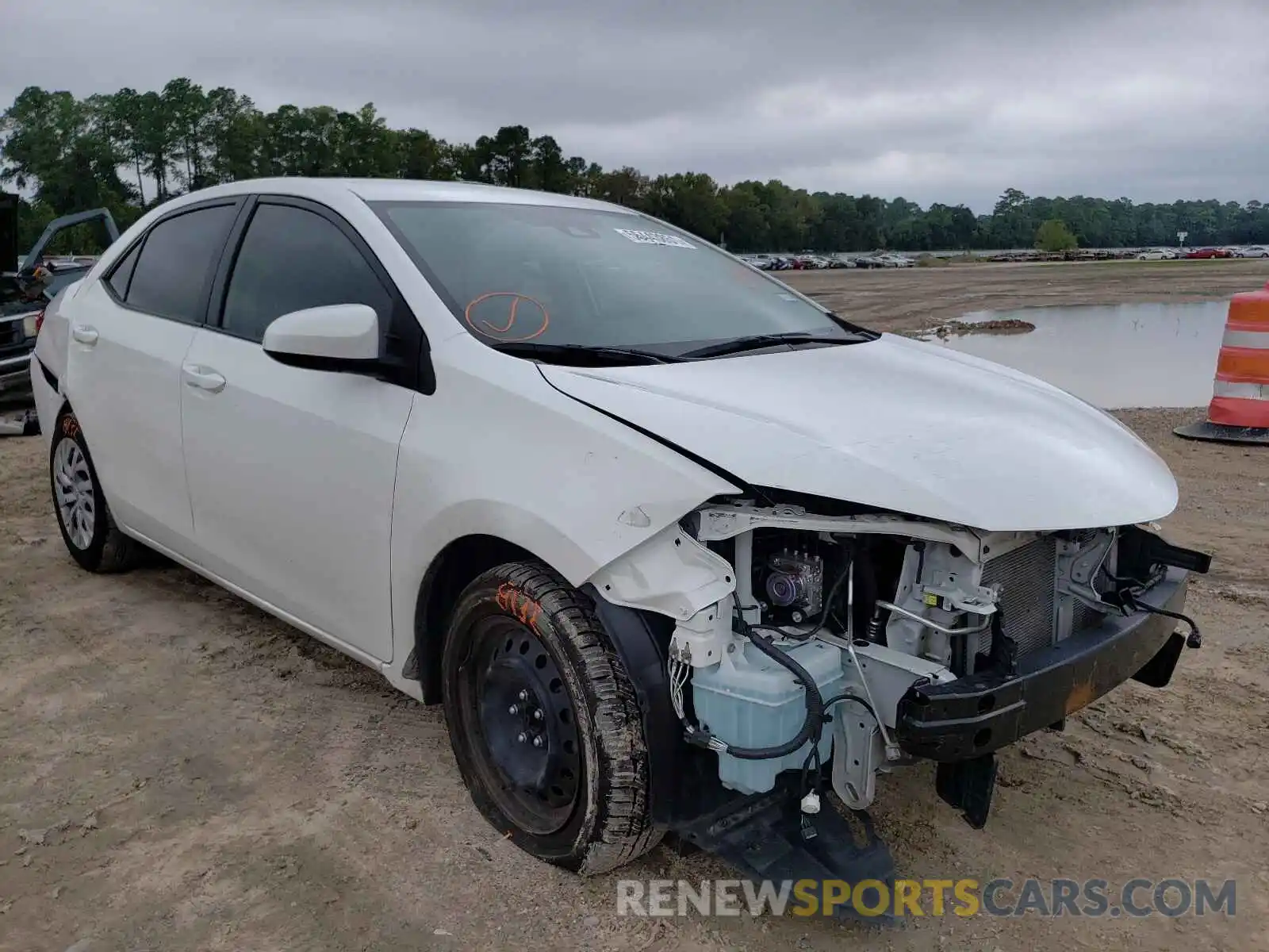 1 Photograph of a damaged car 5YFBURHE4KP913919 TOYOTA COROLLA 2019